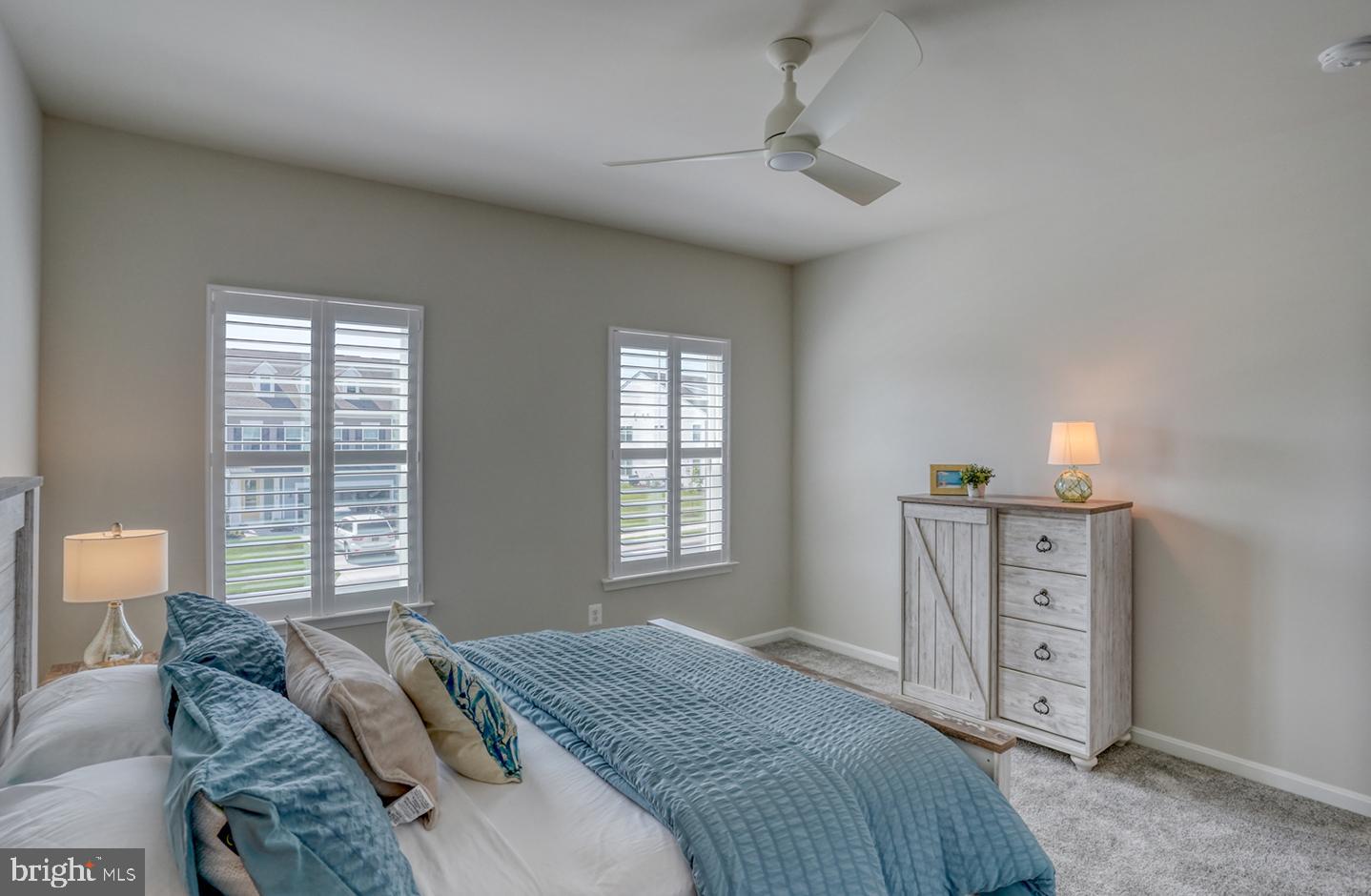 OYSTER COVE - Residential Lease