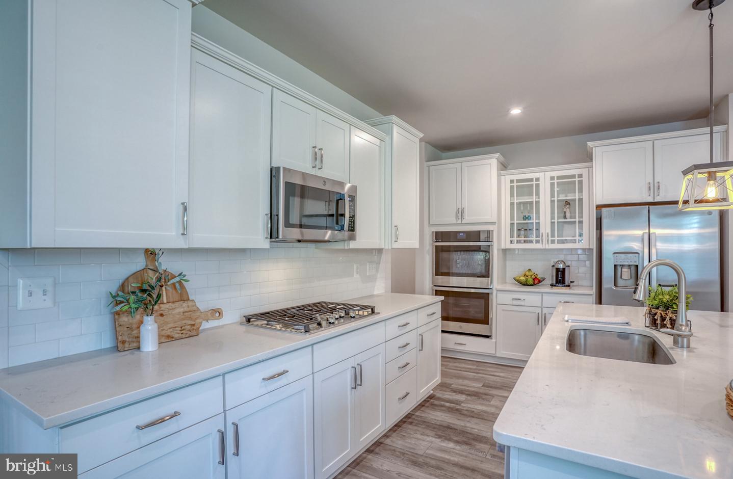 OYSTER COVE - Residential Lease