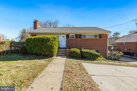 Photo of 509 University Boulevard W, SILVER SPRING, MD 20901 (MLS # MDMC2207710)