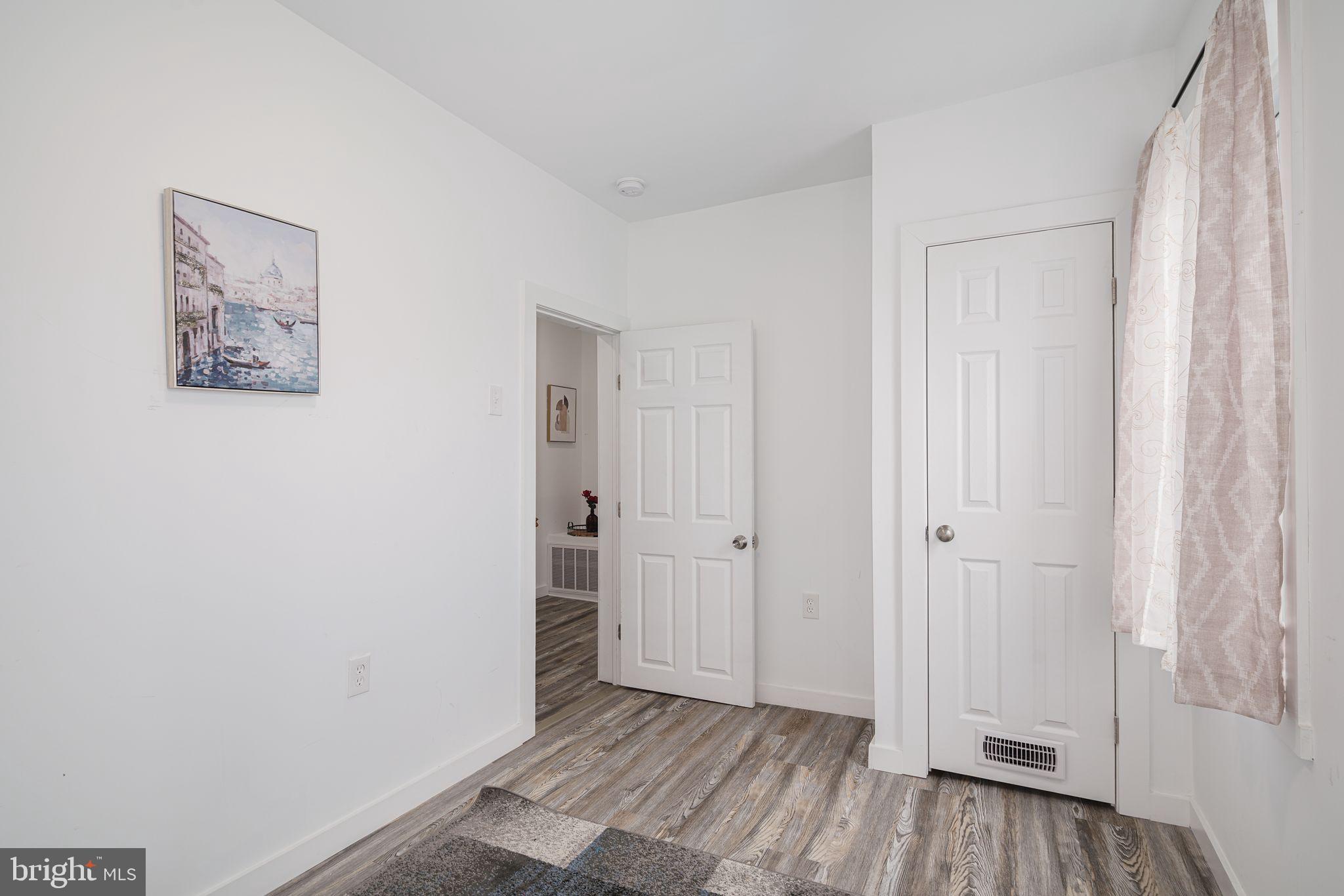 PORT RICHMOND - Residential