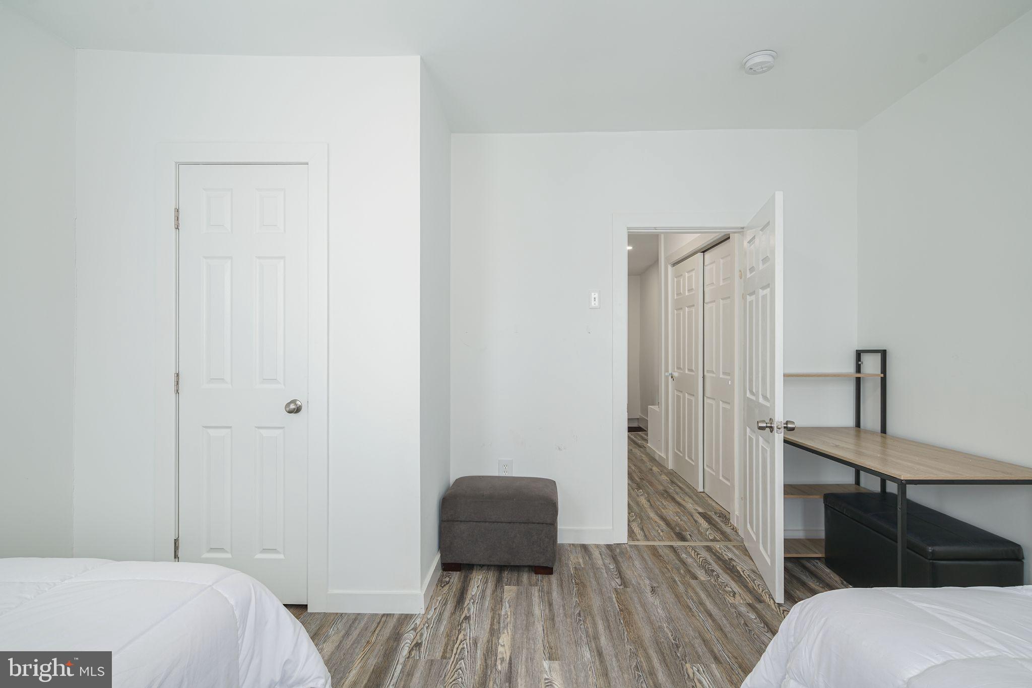 PORT RICHMOND - Residential