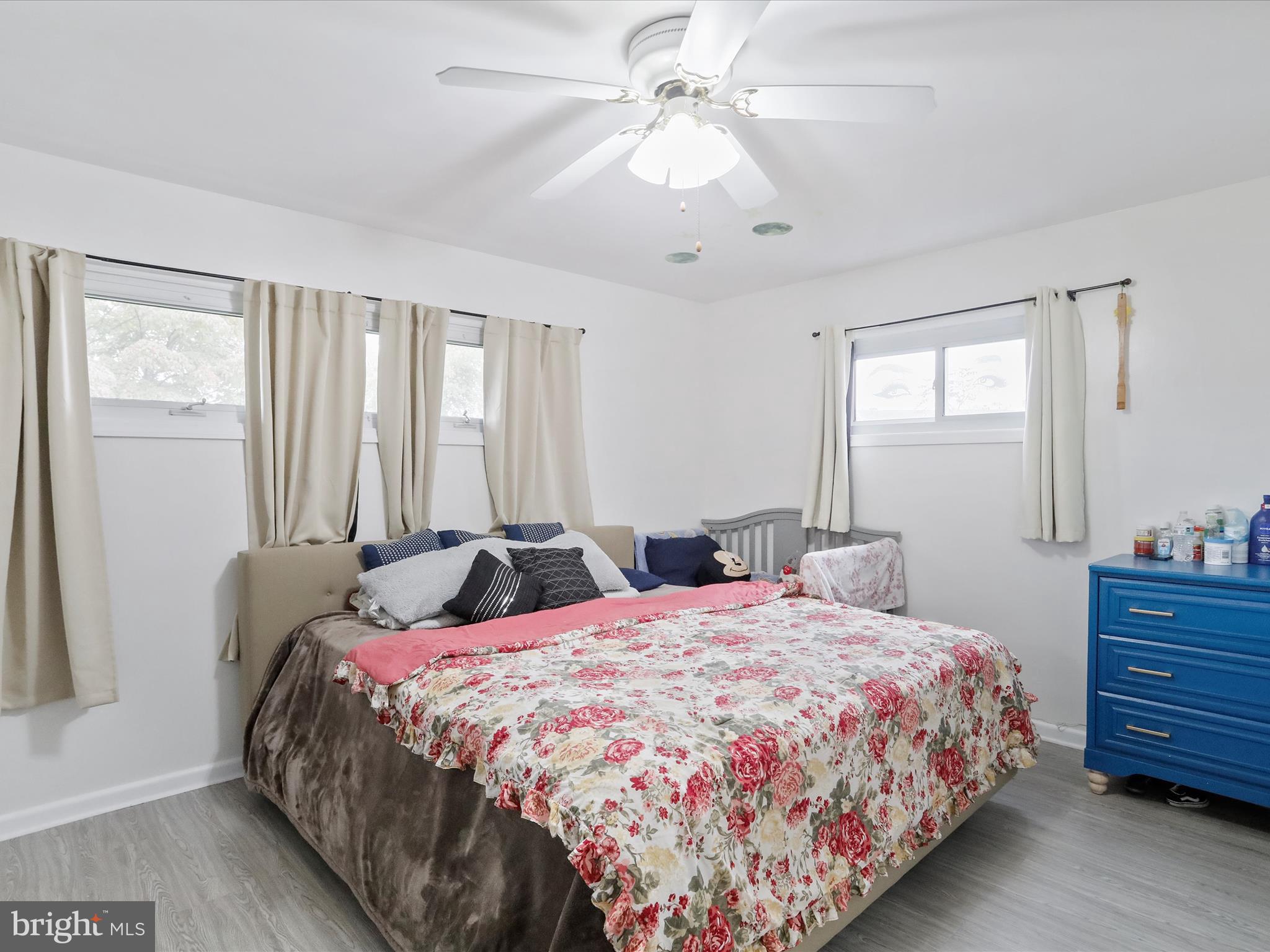 HALFWAY - Residential