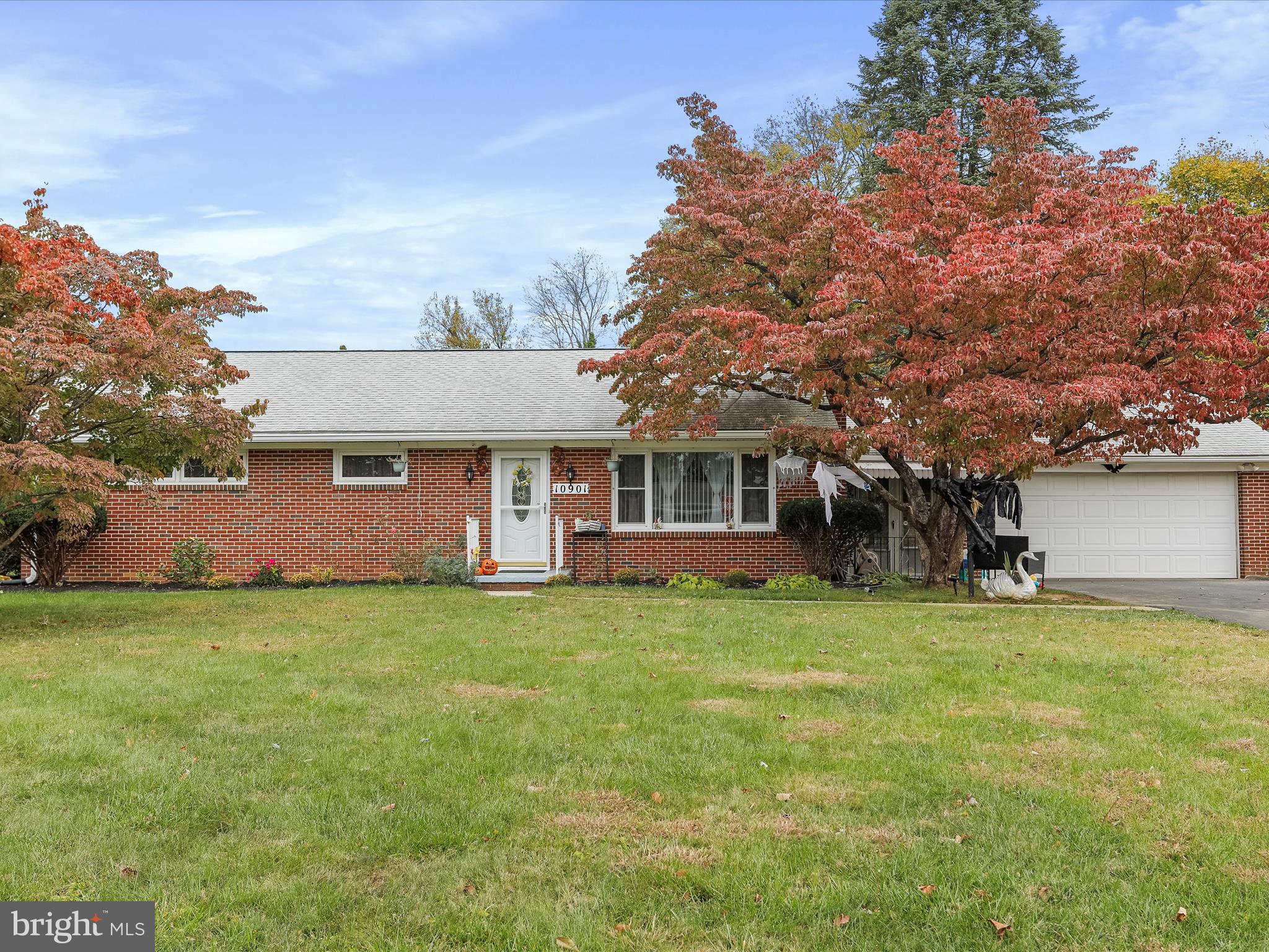 HALFWAY - Residential