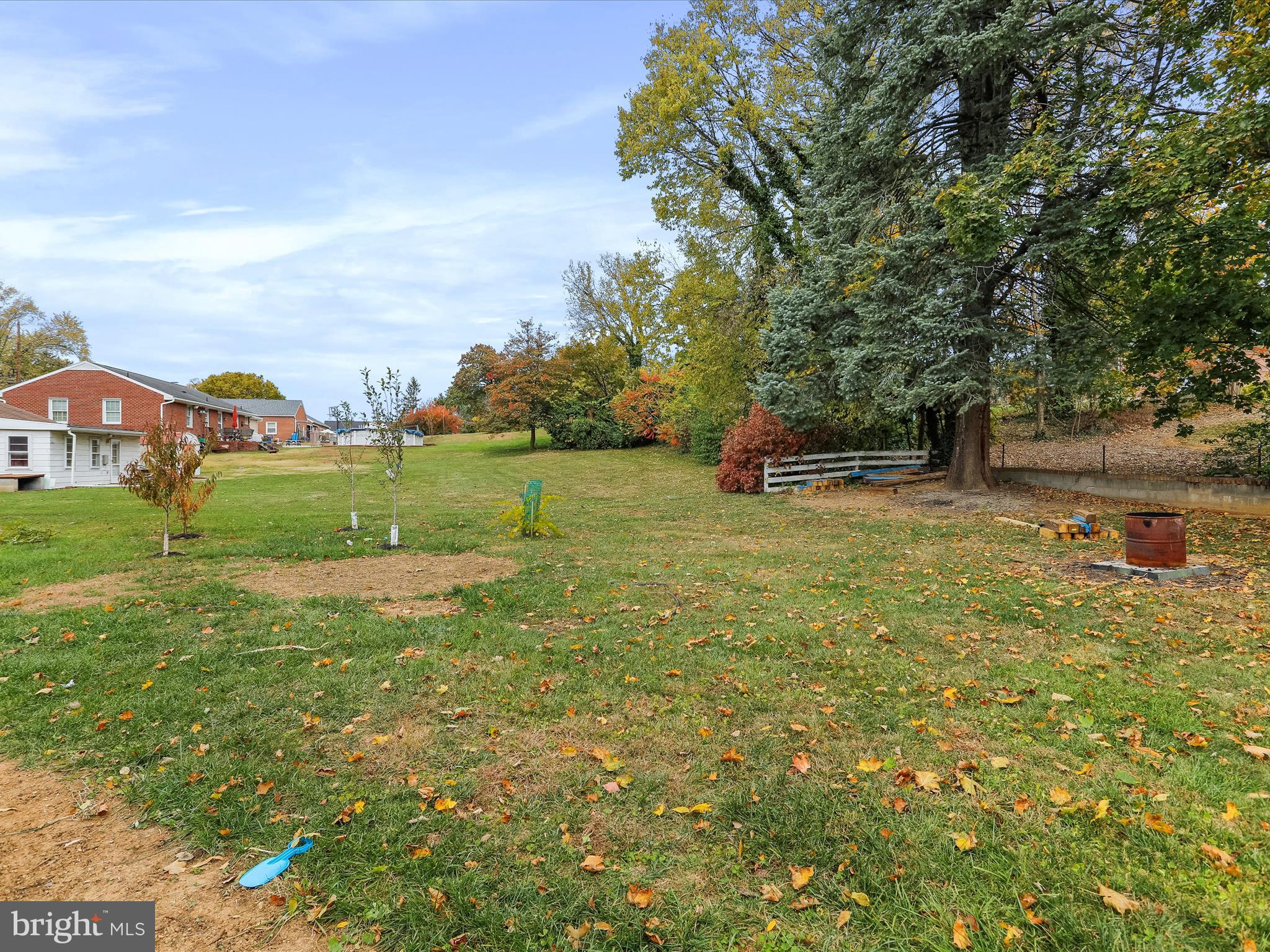 HALFWAY - Residential