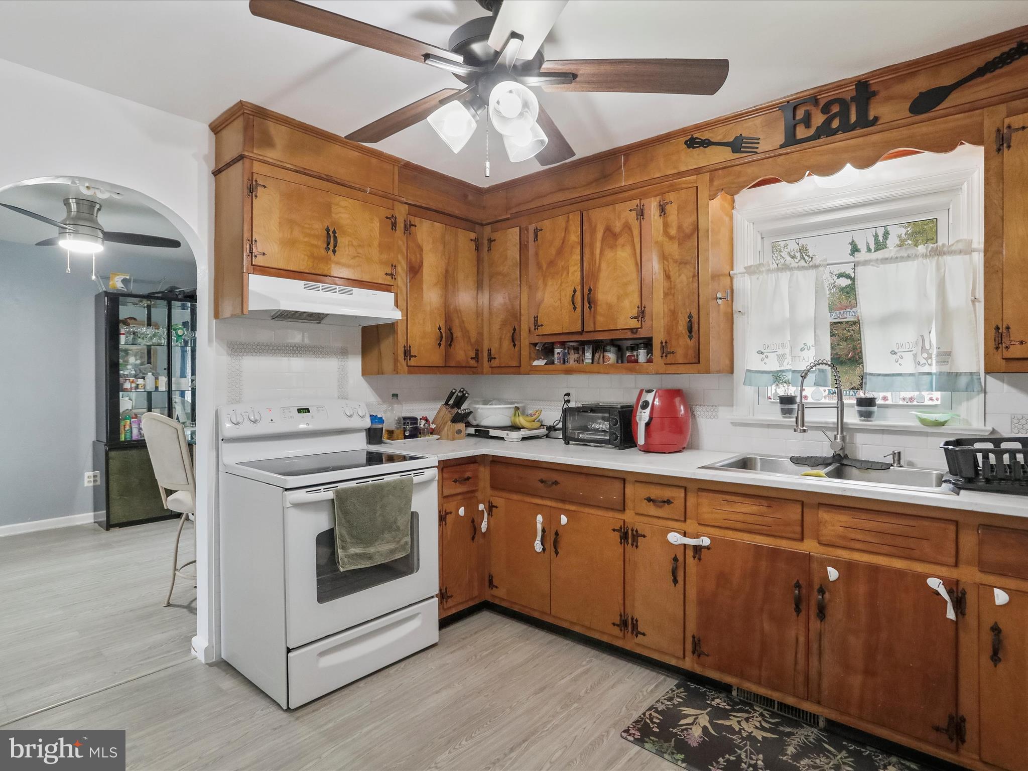 HALFWAY - Residential