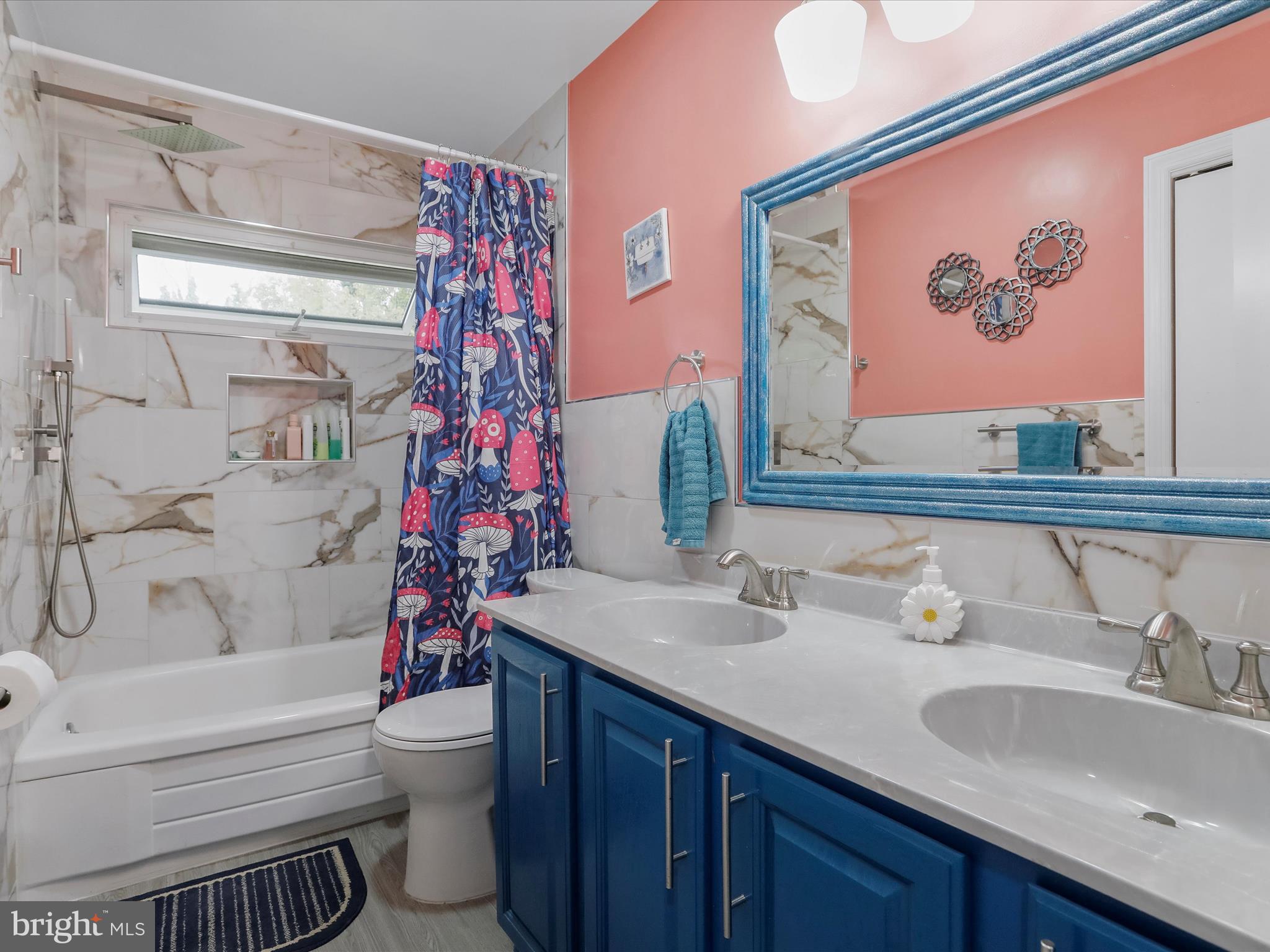 HALFWAY - Residential