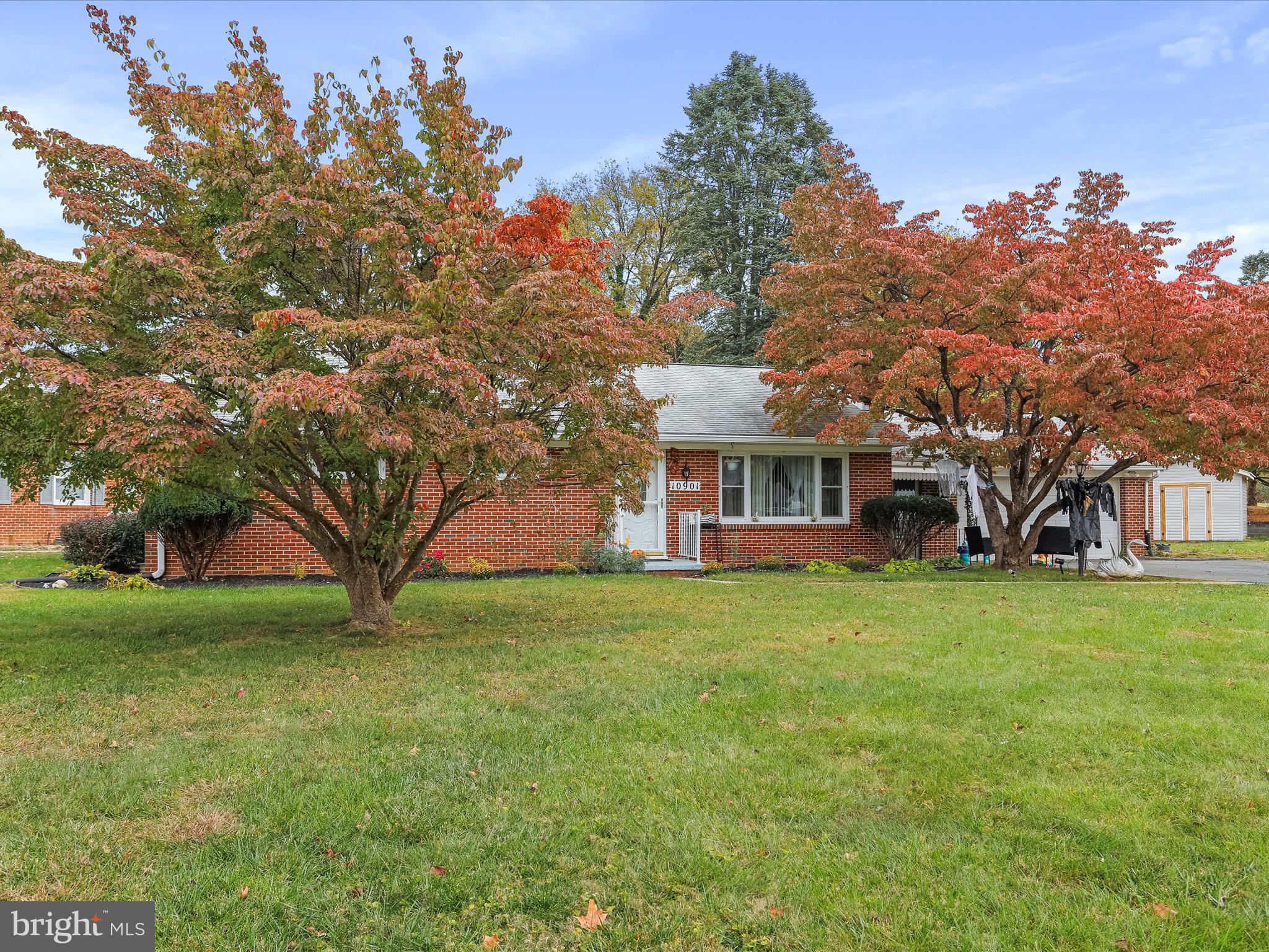 10901 ROESSNER AVENUE