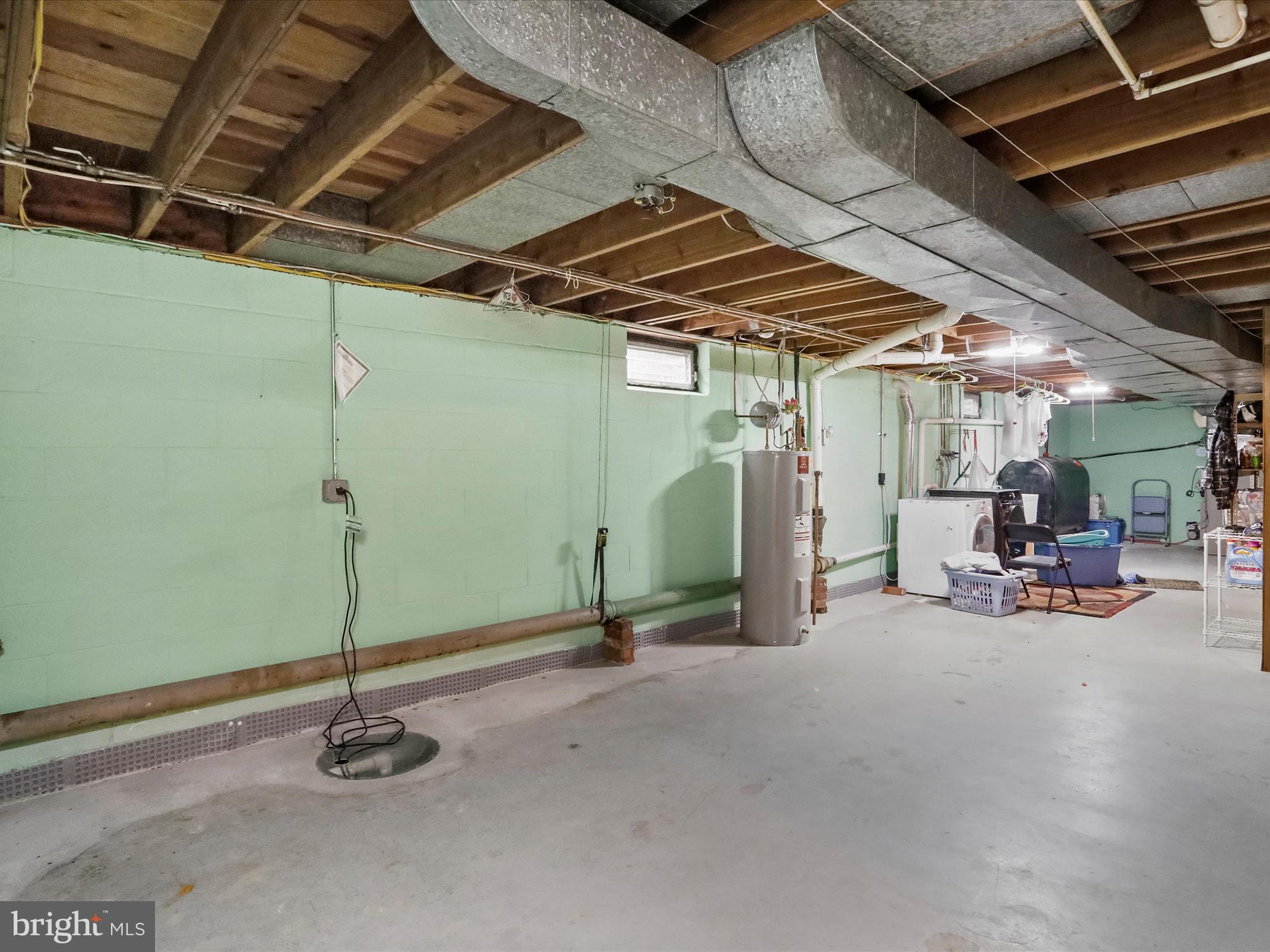 HALFWAY - Residential