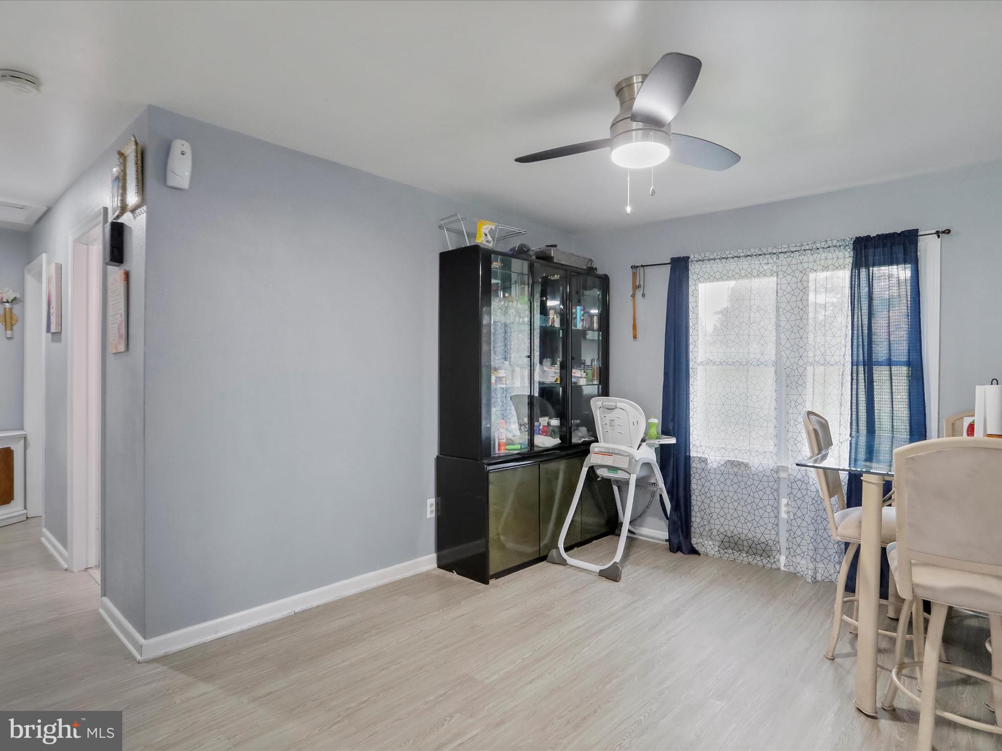 HALFWAY - Residential