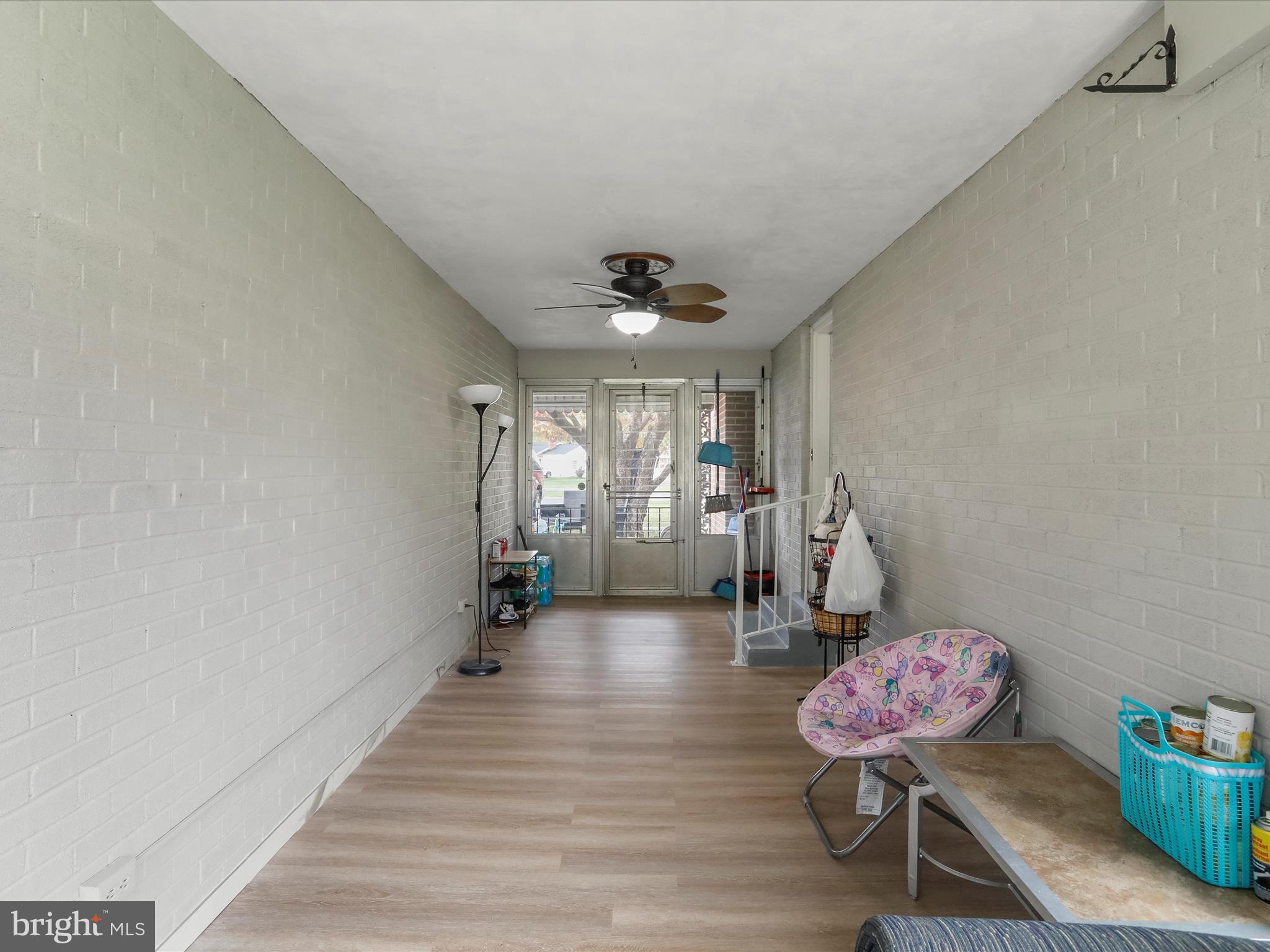 HALFWAY - Residential