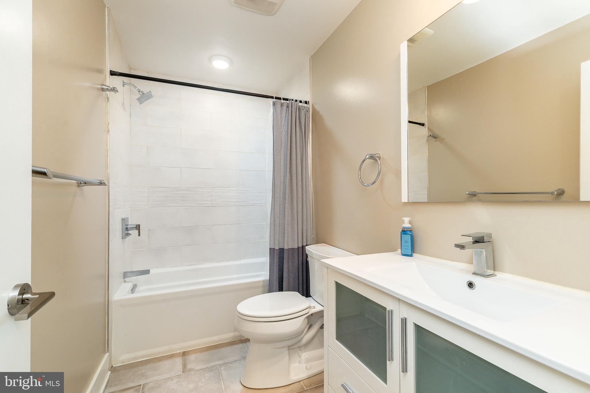 OLDE KENSINGTON - Residential