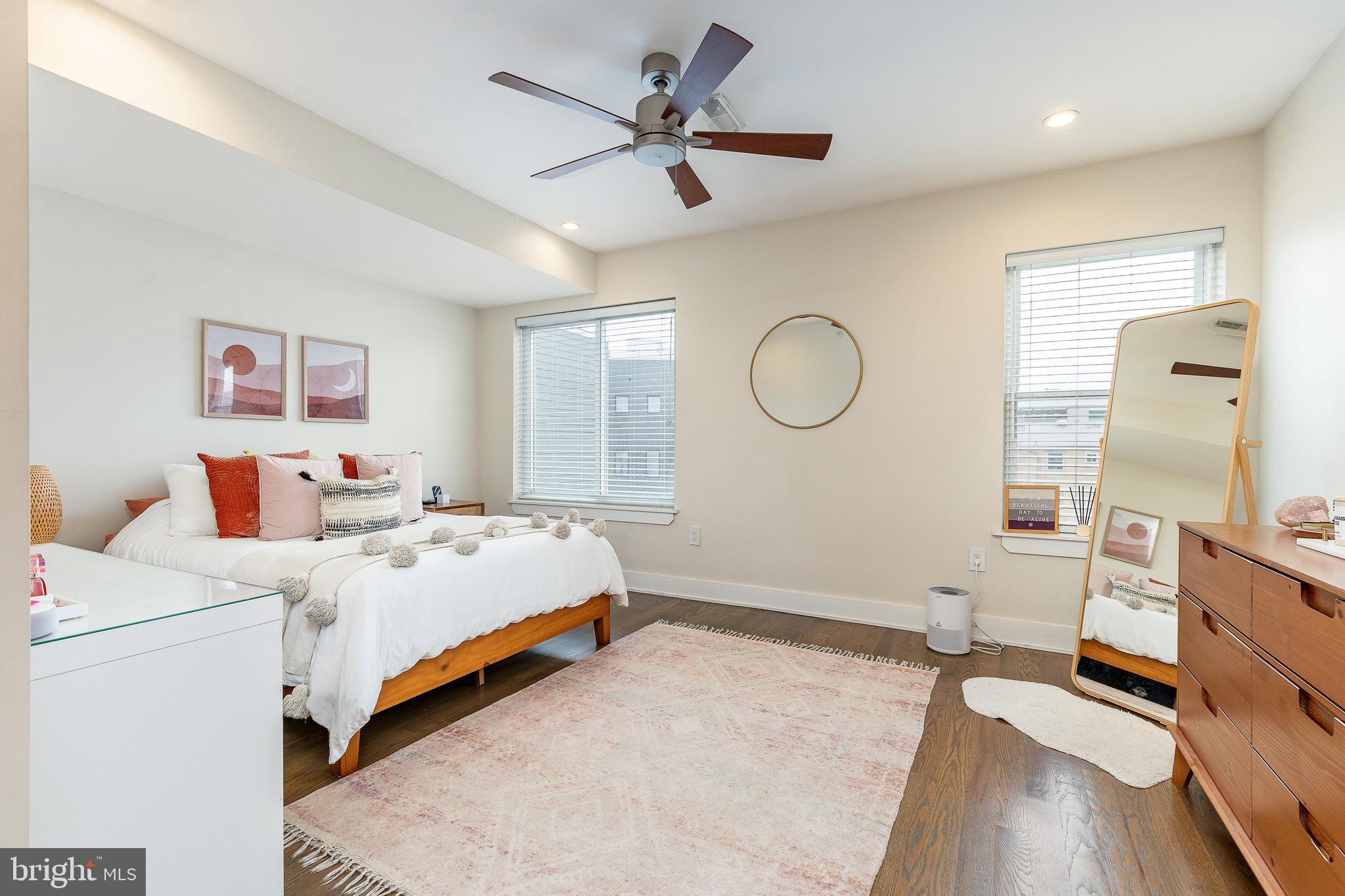 OLDE KENSINGTON - Residential