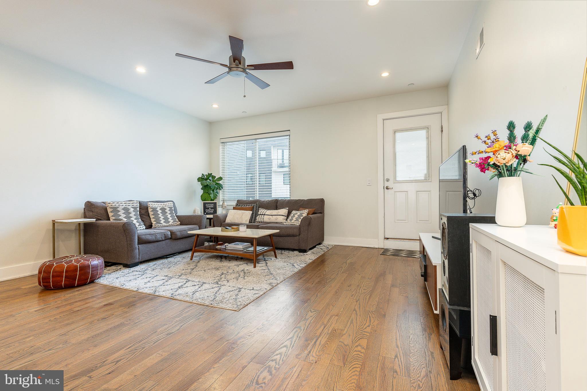 OLDE KENSINGTON - Residential