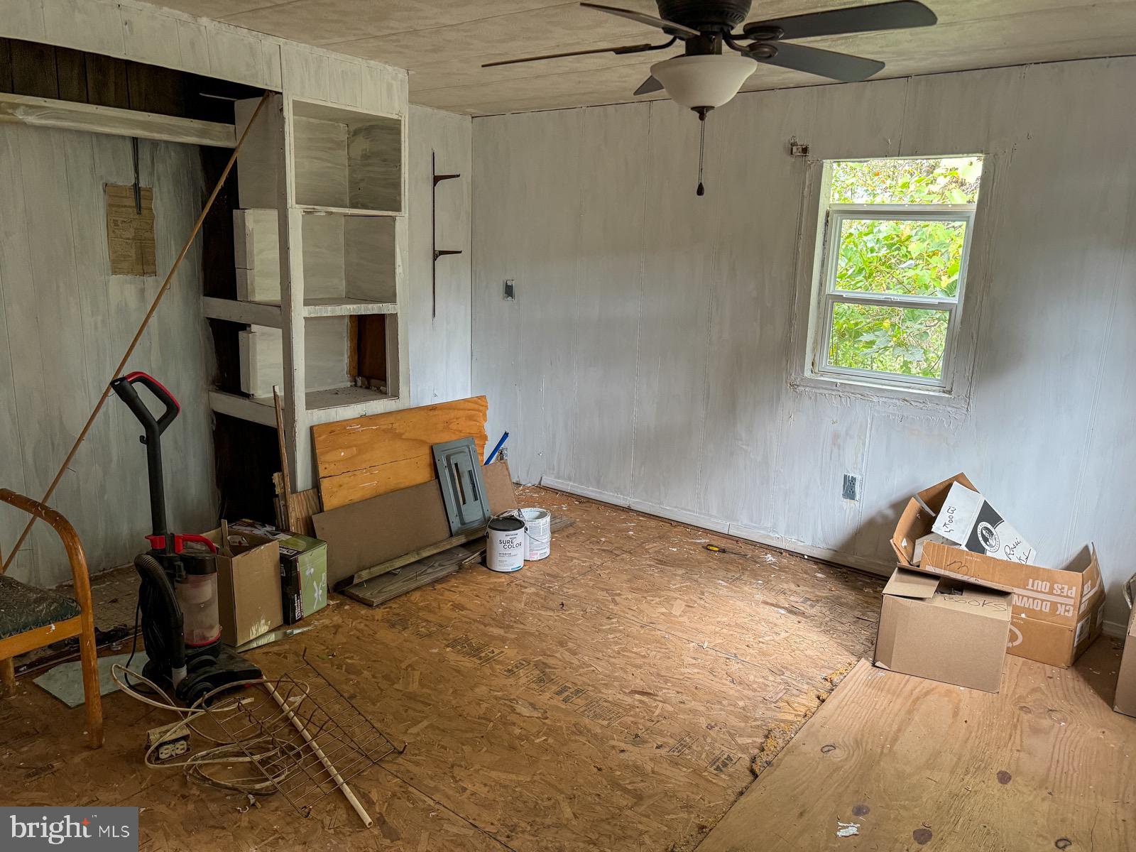 MILL MOUNTAIN ORCHARD - Land