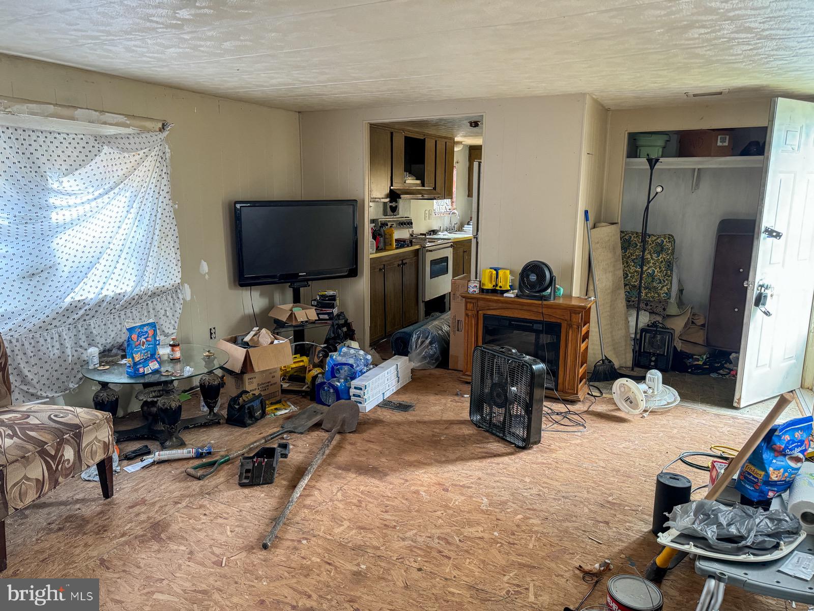 MILL MOUNTAIN ORCHARD - Land