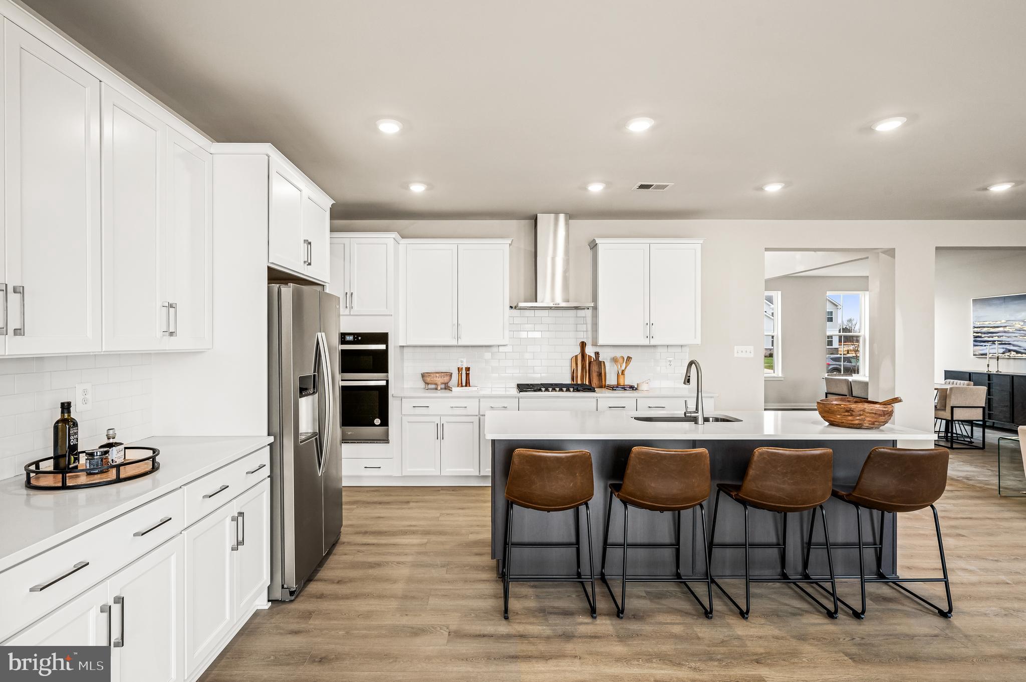 411 CROWNLEAF DRIVE