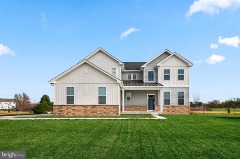 411 Crownleaf Drive, Middletown, DE MLS: DENC2081304