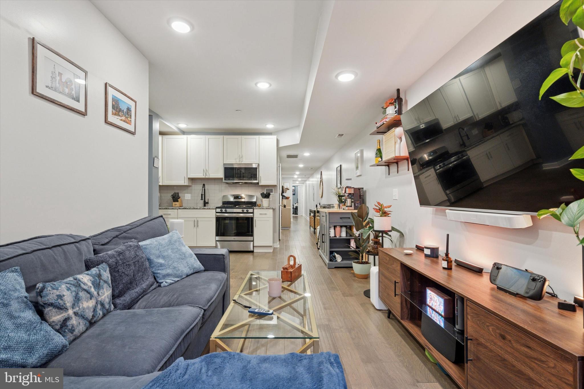NORRIS SQUARE - Residential