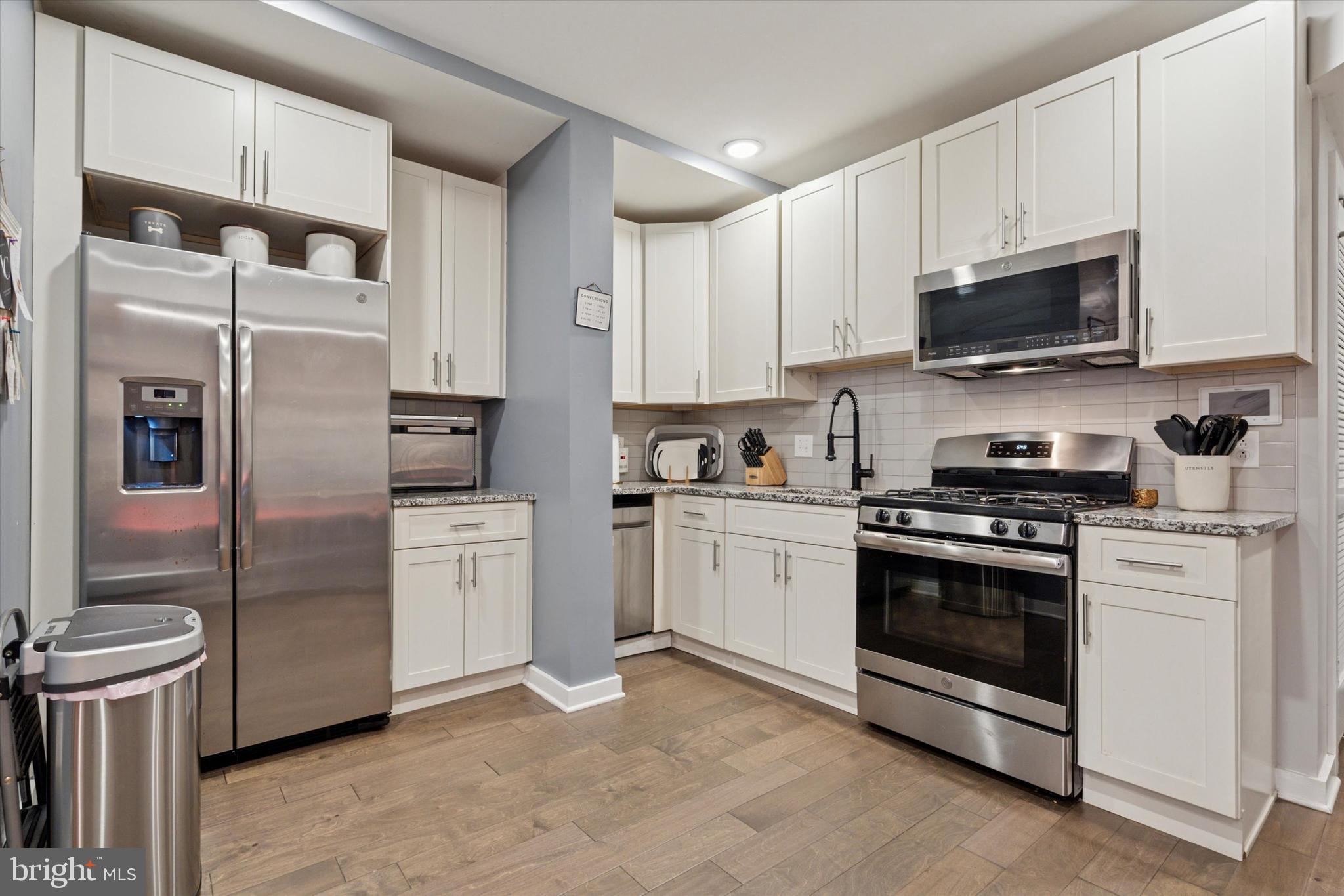 NORRIS SQUARE - Residential