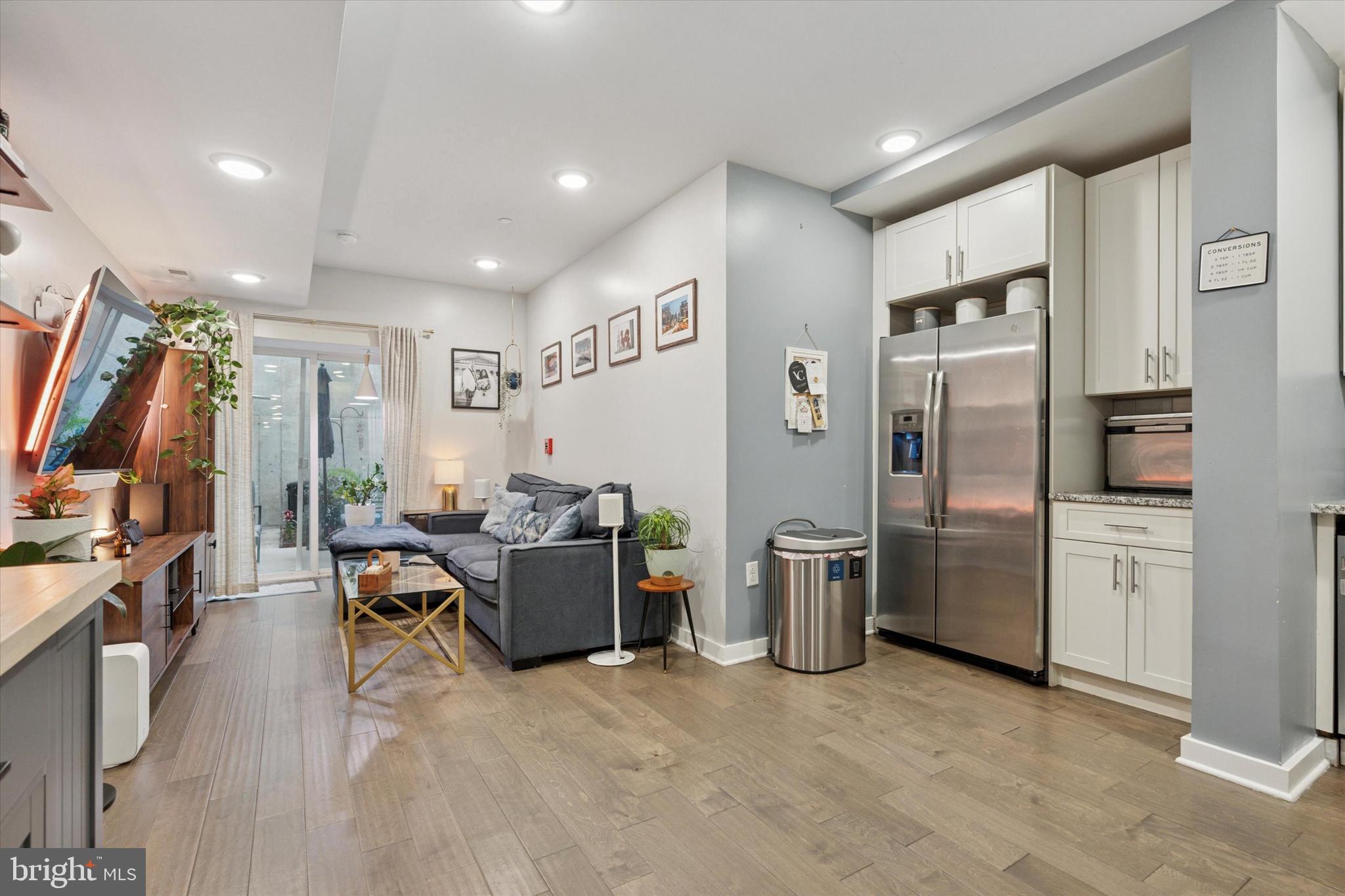 NORRIS SQUARE - Residential