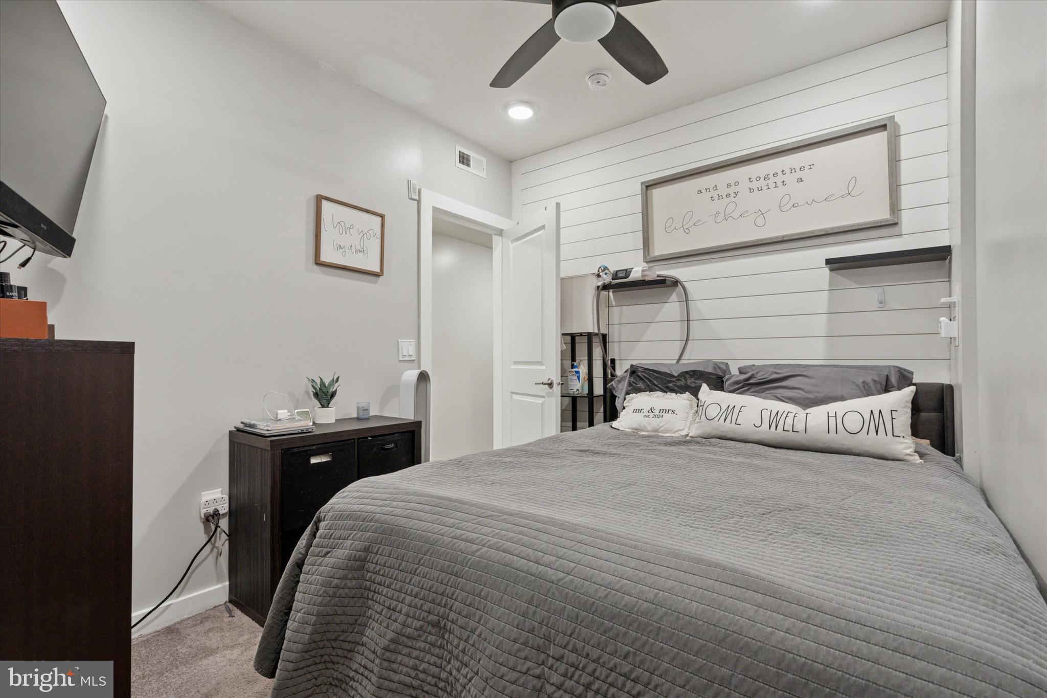 NORRIS SQUARE - Residential