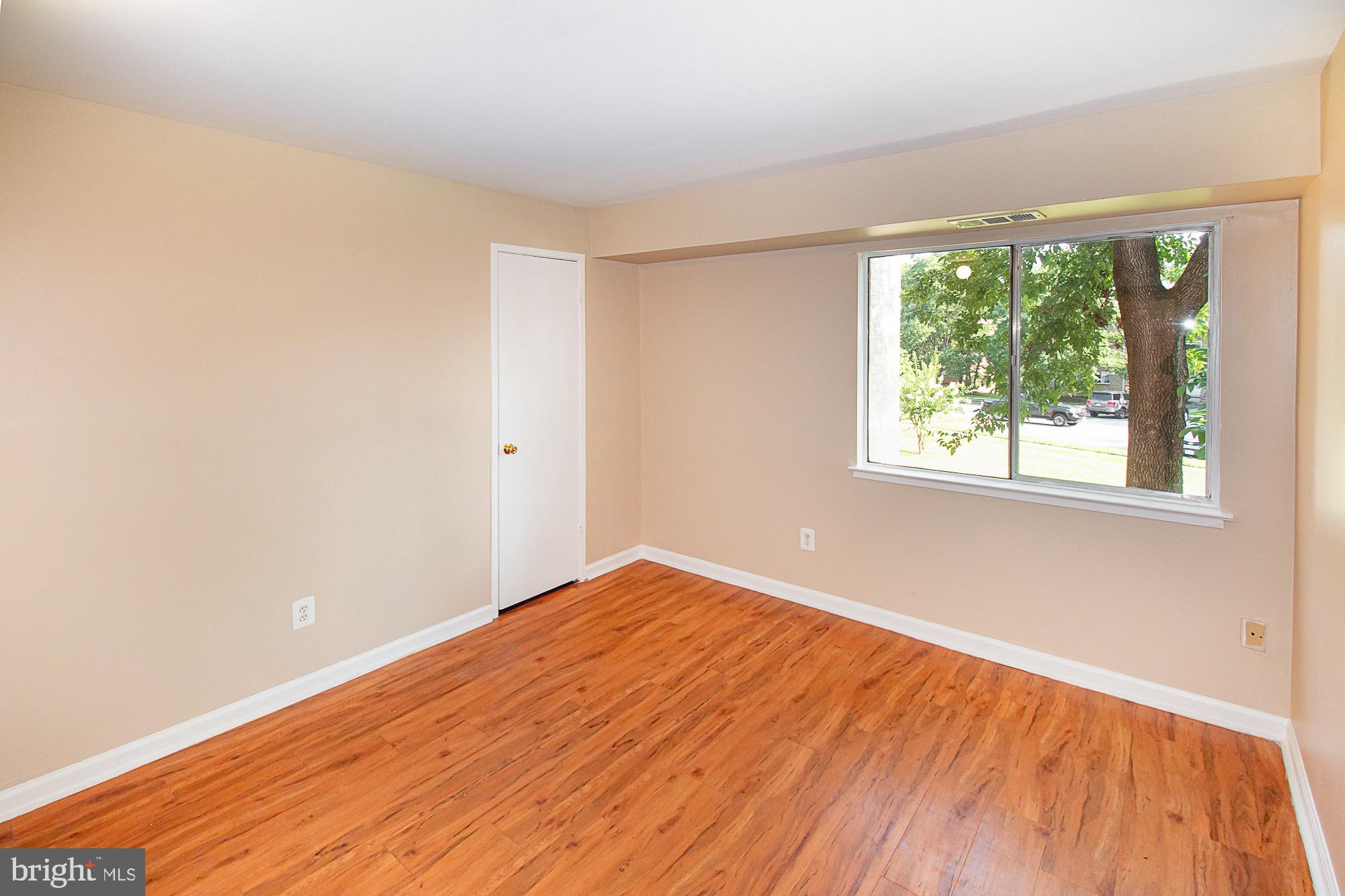 COLCHESTER TOWNE - Residential