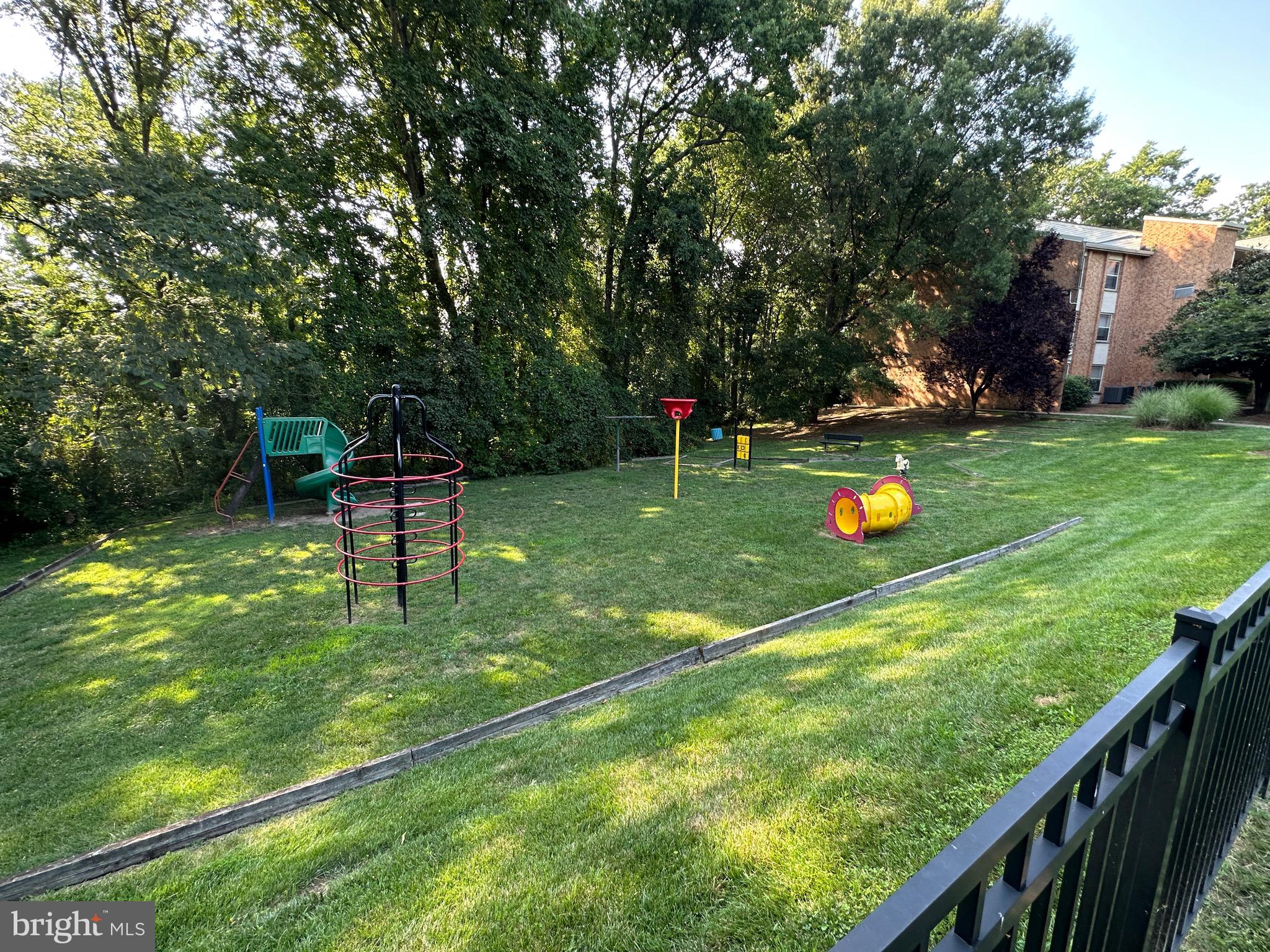 COLCHESTER TOWNE - Residential