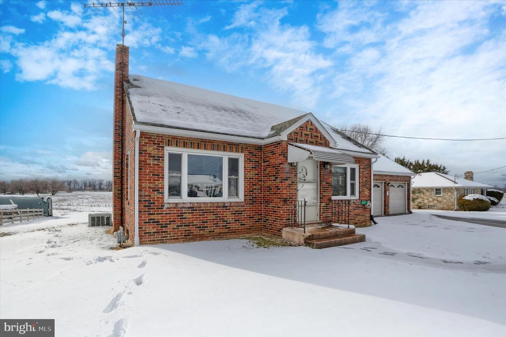 Photo of 678 Littlestown Road, LITTLESTOWN, PA 17340 (MLS # PAAD2021928)