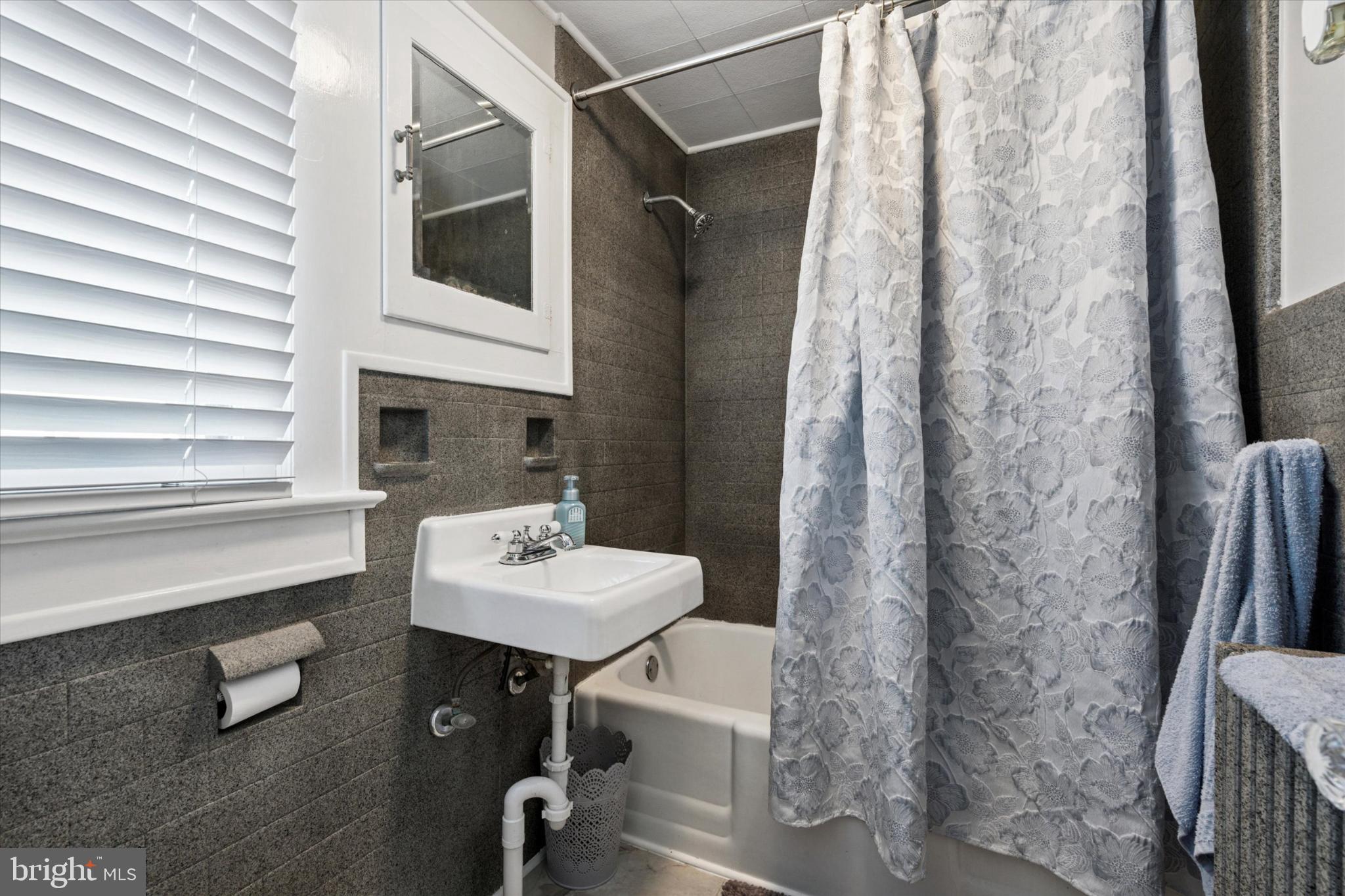 BRISTOL - Residential