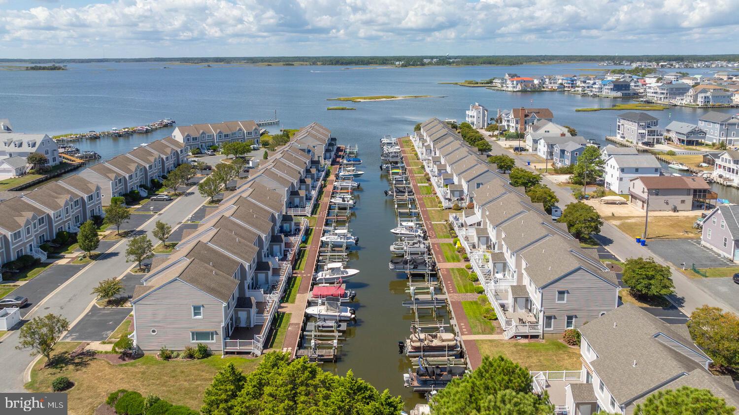TOWNES OF NANTUCKET - Residential
