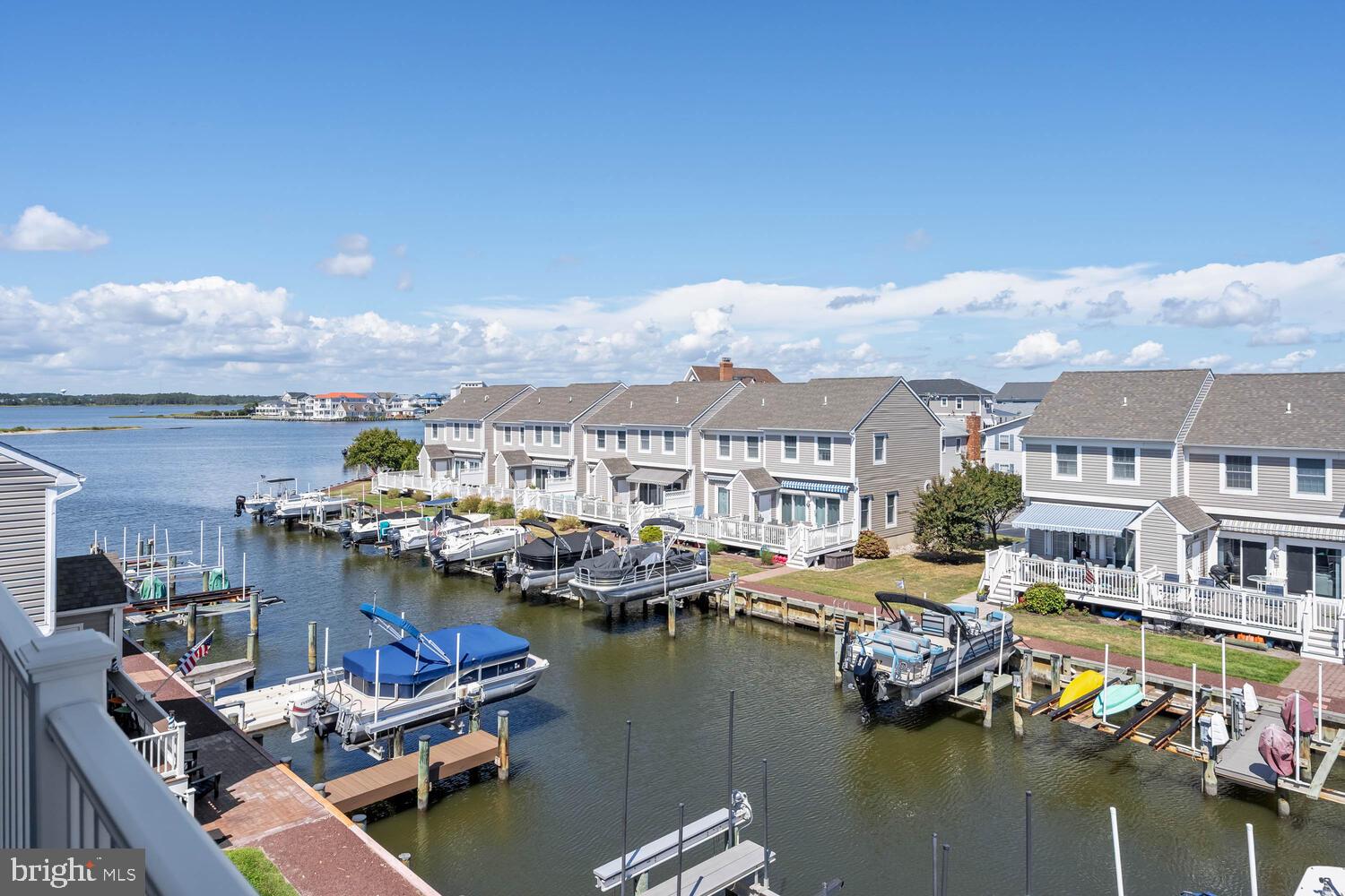 TOWNES OF NANTUCKET - Residential