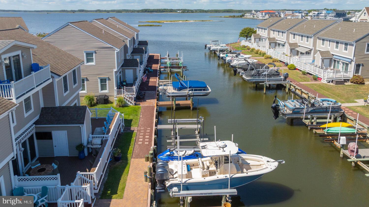 TOWNES OF NANTUCKET - Residential