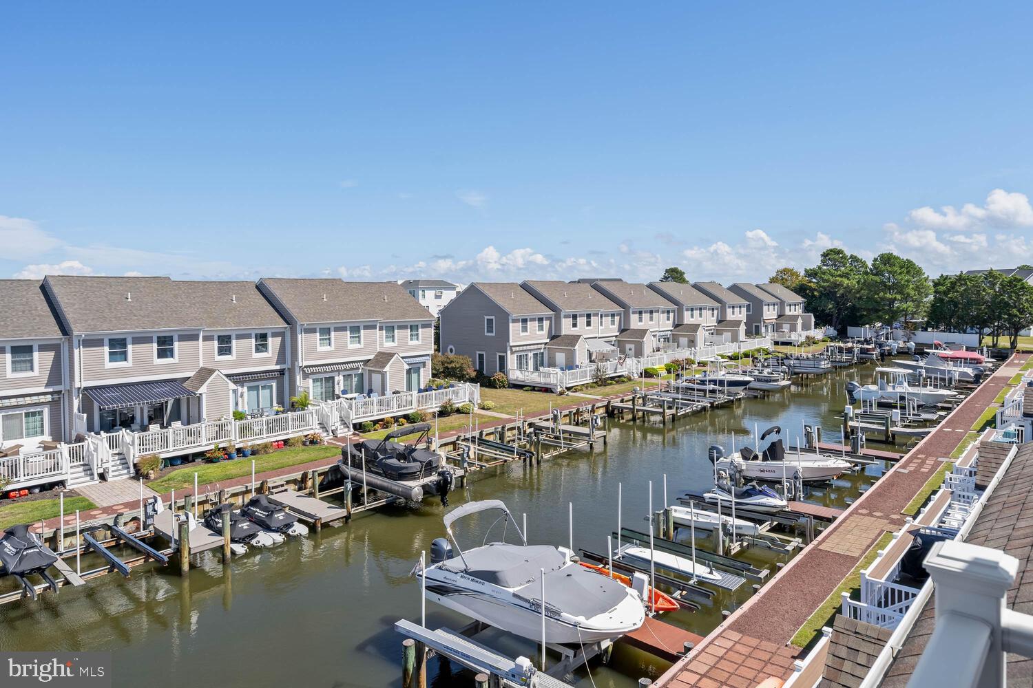 TOWNES OF NANTUCKET - Residential