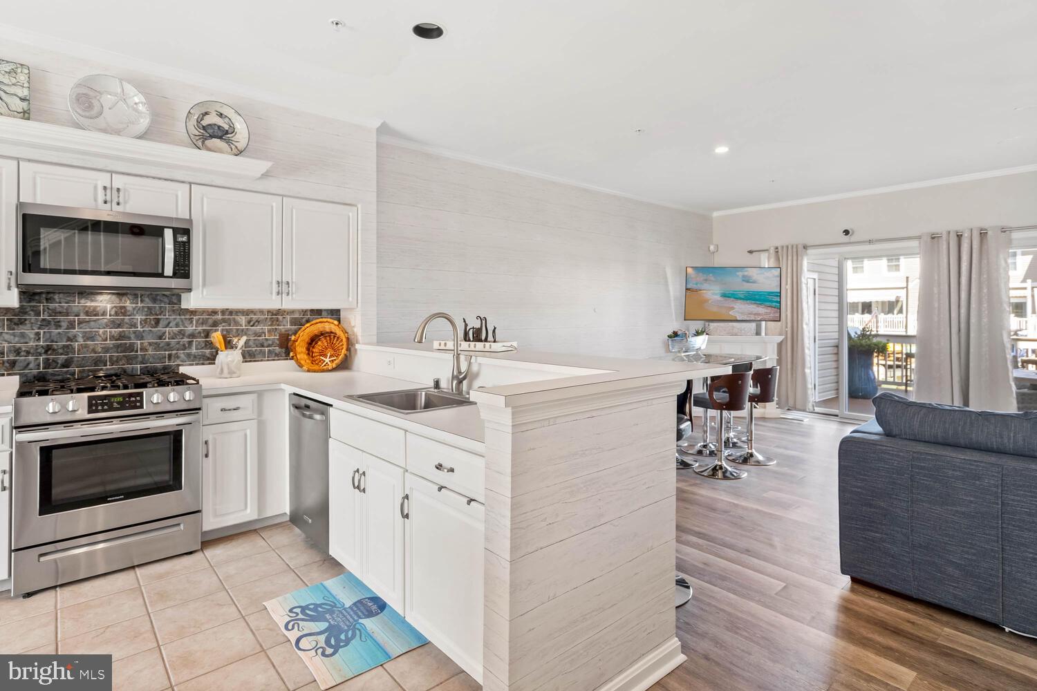 TOWNES OF NANTUCKET - Residential