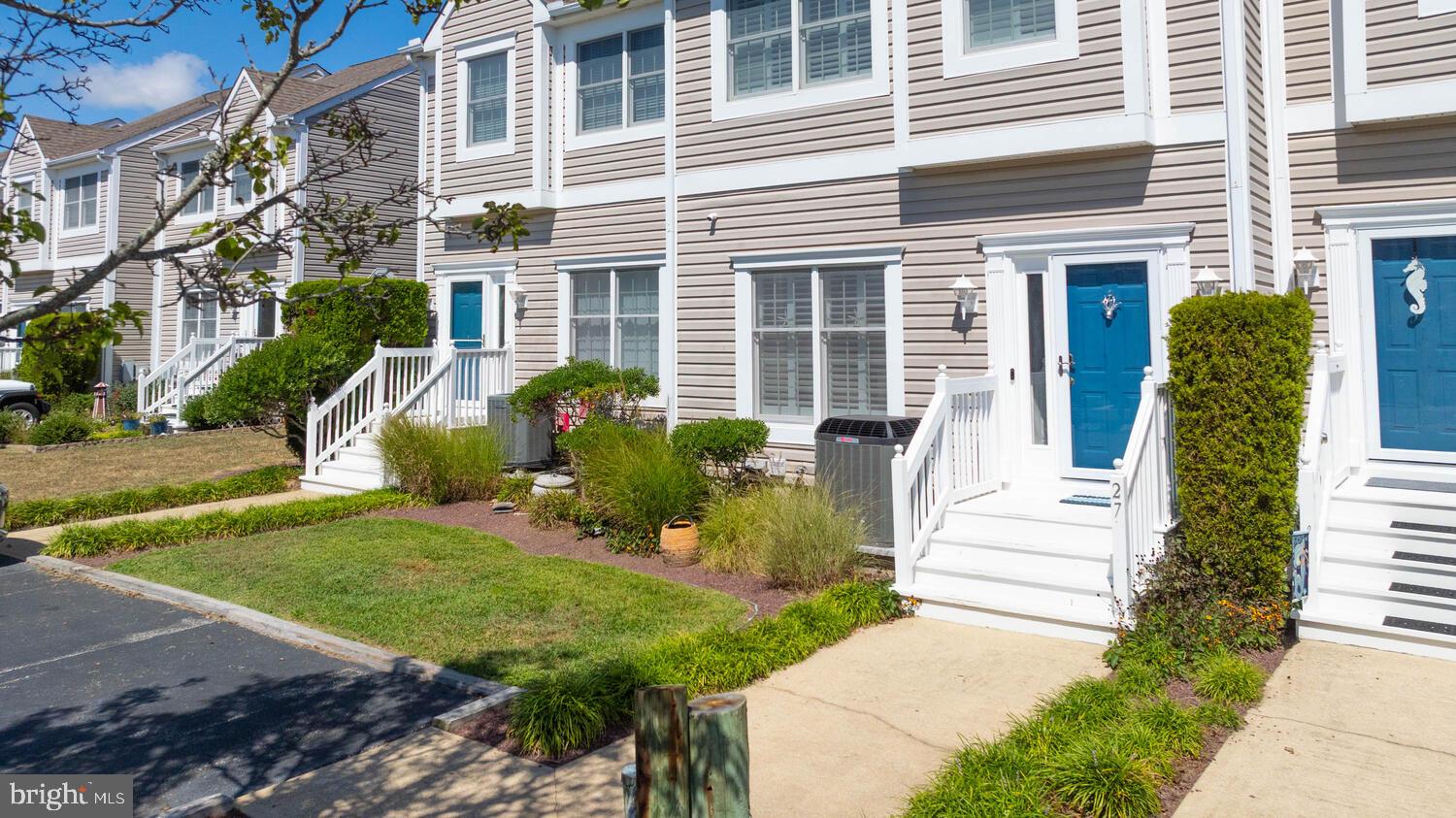 TOWNES OF NANTUCKET - Residential