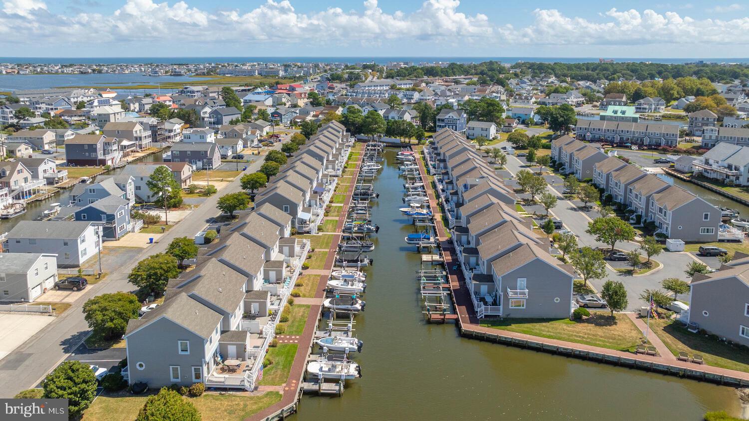 TOWNES OF NANTUCKET - Residential