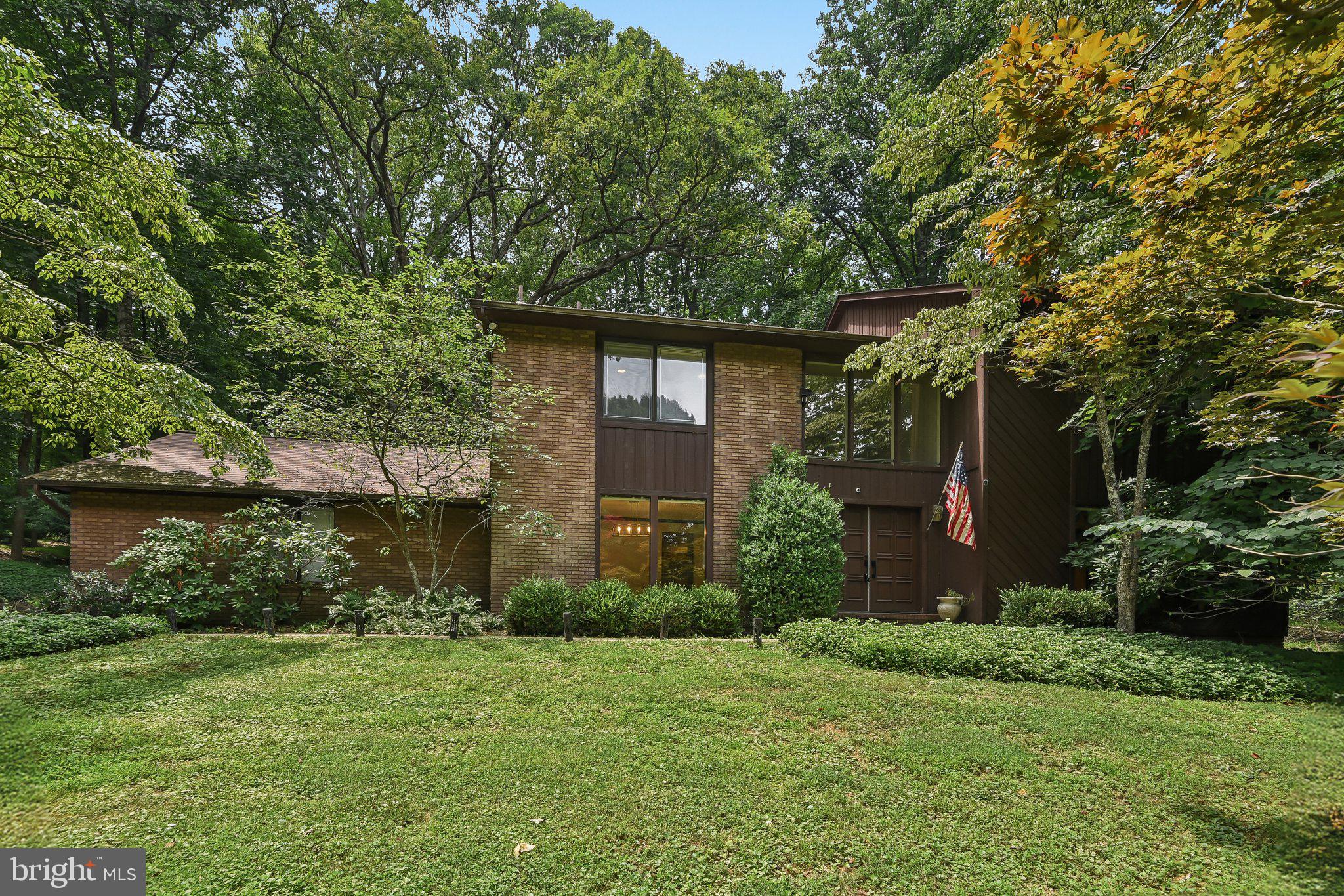 11112 VALLEY HEIGHTS DRIVE