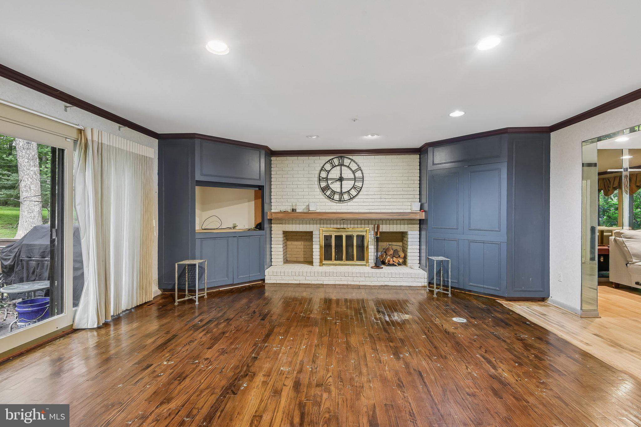 11112 VALLEY HEIGHTS DRIVE