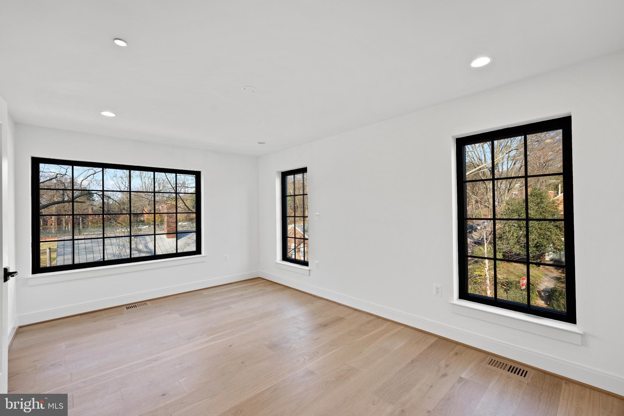BURLEITH - Residential