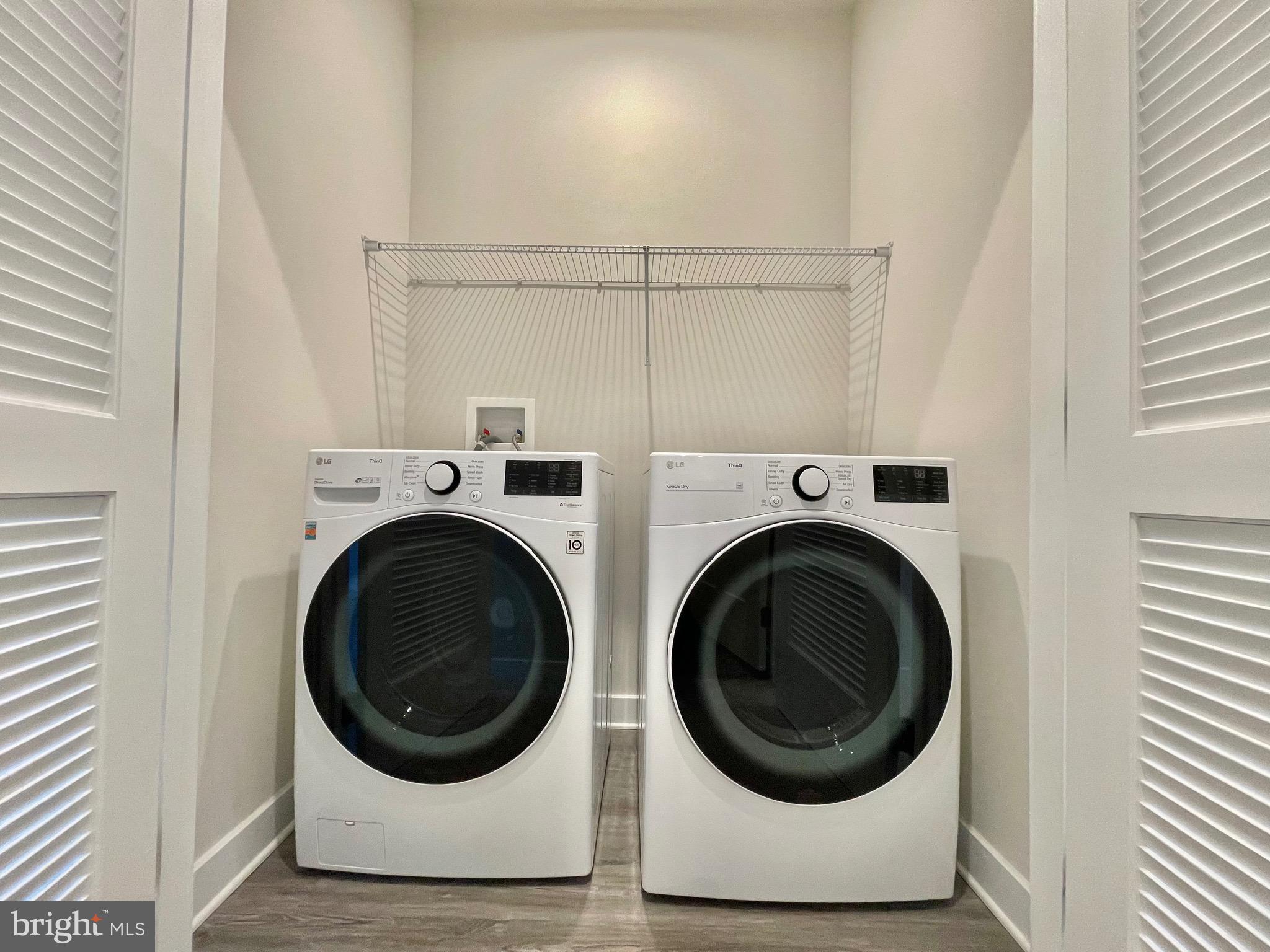 VILLAGES OF URBANA - Residential Lease