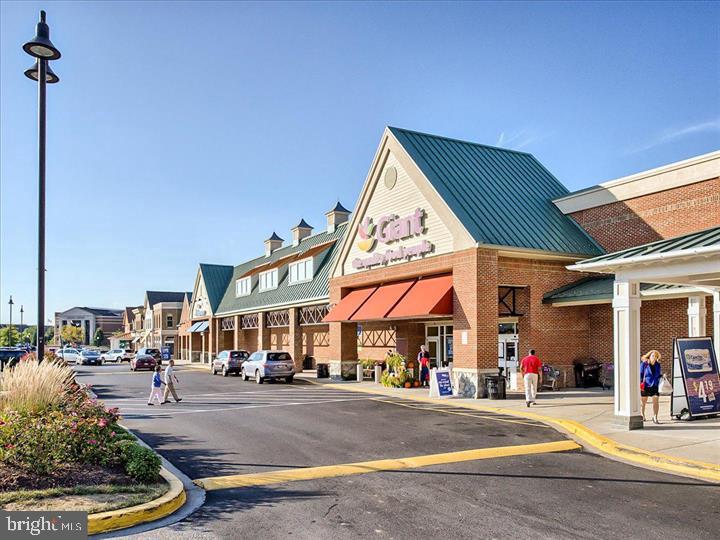 VILLAGES OF URBANA - Residential Lease