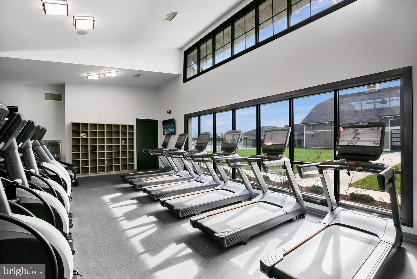 VILLAGES OF URBANA - Residential Lease