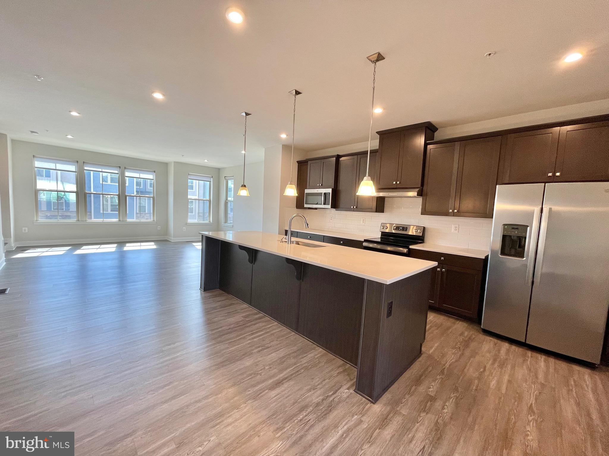 VILLAGES OF URBANA - Residential Lease