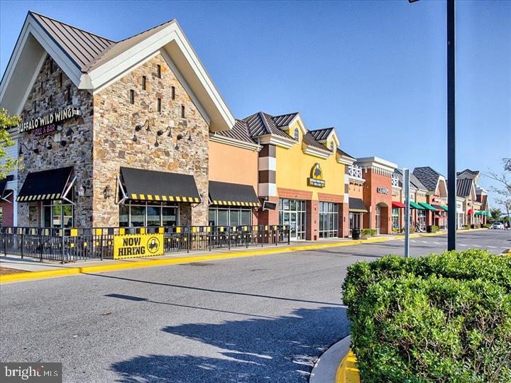 VILLAGES OF URBANA - Residential Lease