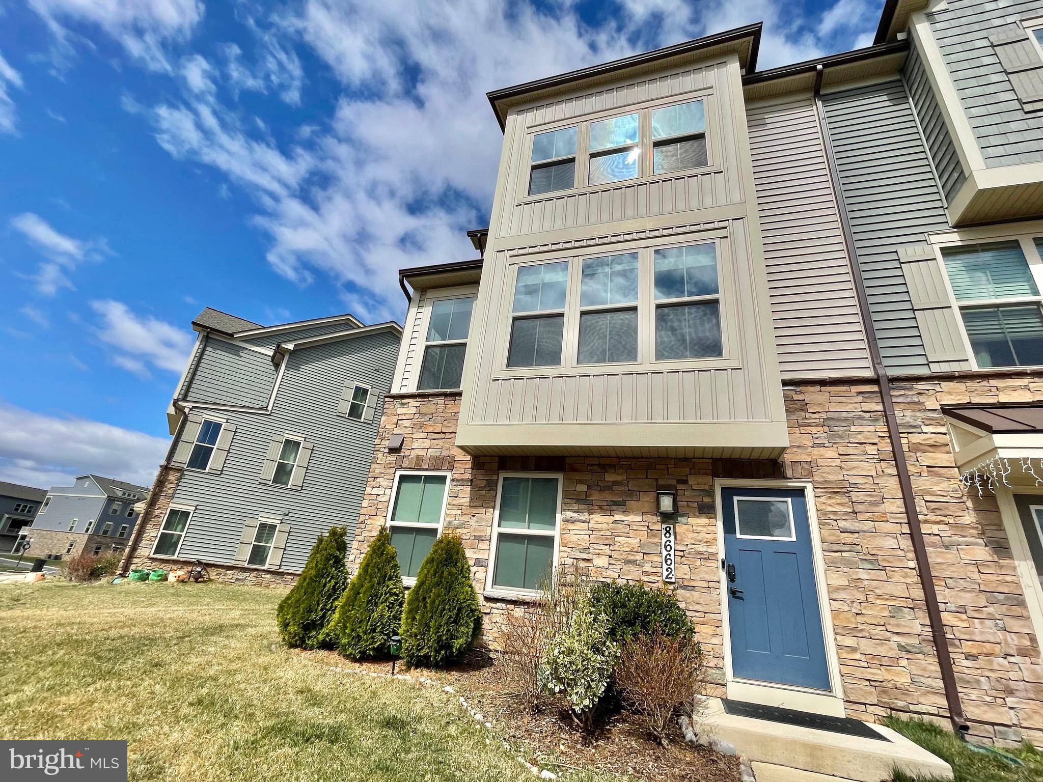 VILLAGES OF URBANA - Residential Lease