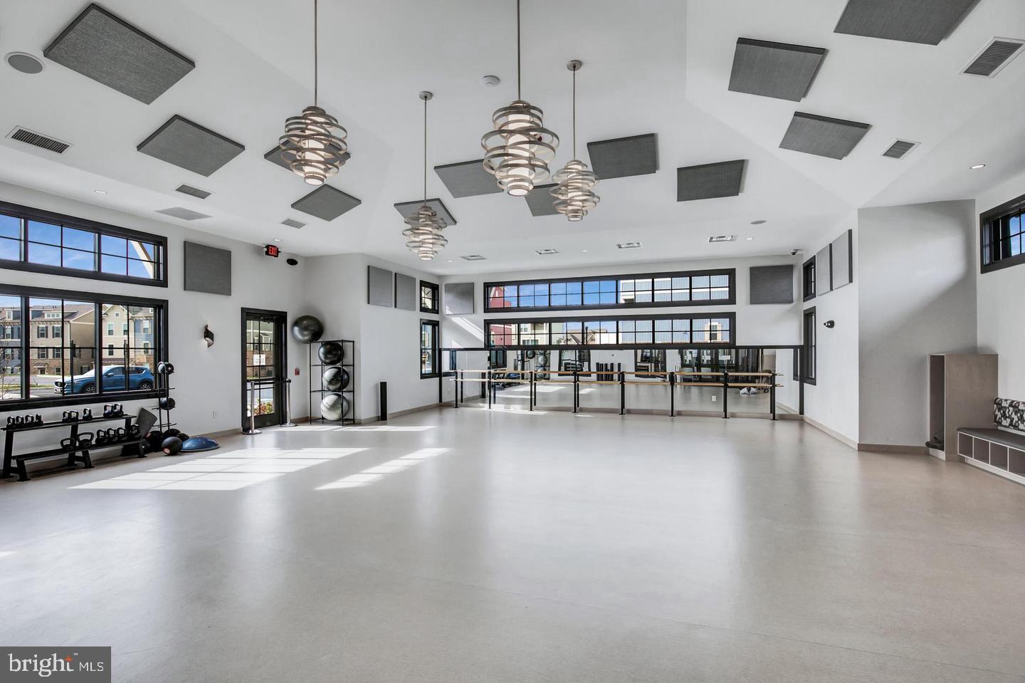 VILLAGES OF URBANA - Residential Lease