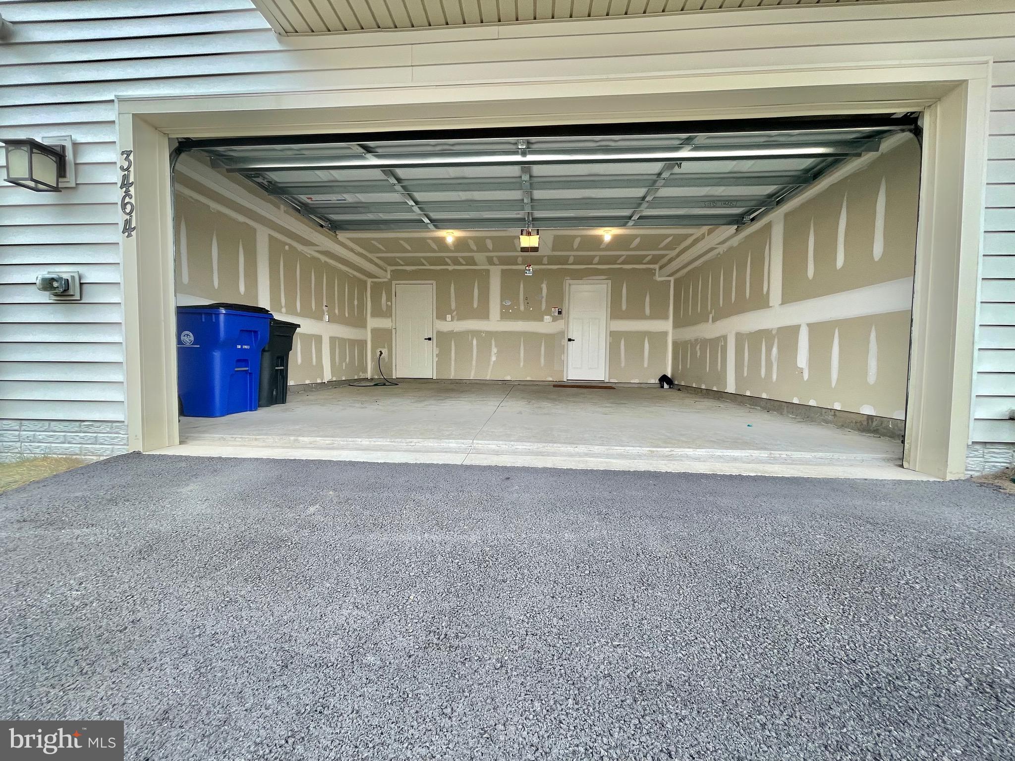 VILLAGES OF URBANA - Residential Lease