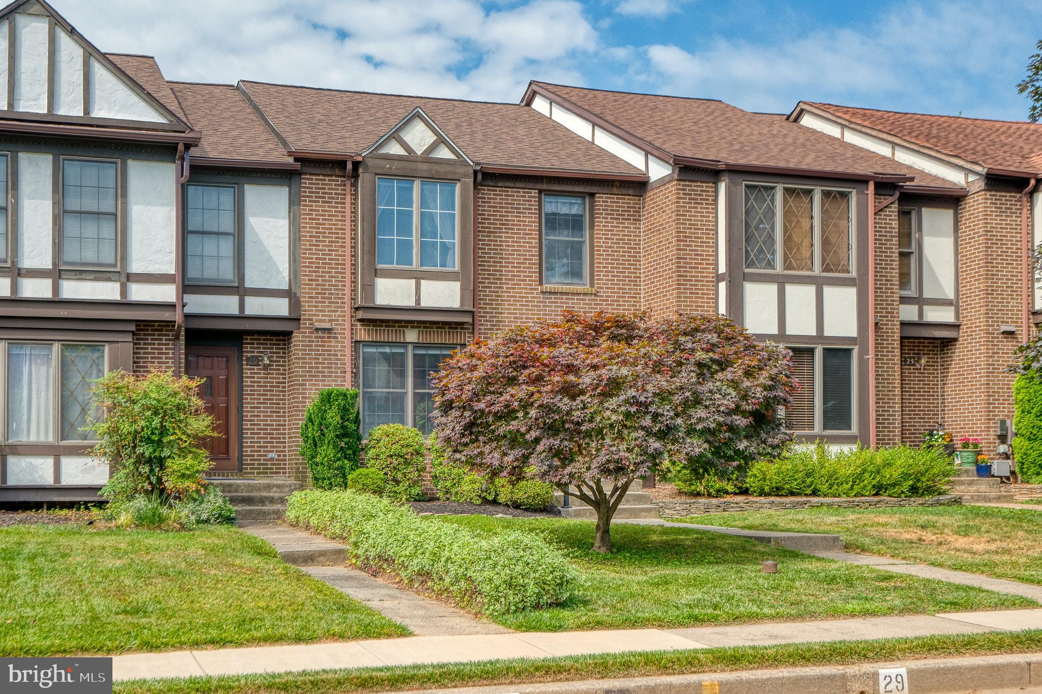 COPPERFIELD AT FIVE FRM - Residential Lease