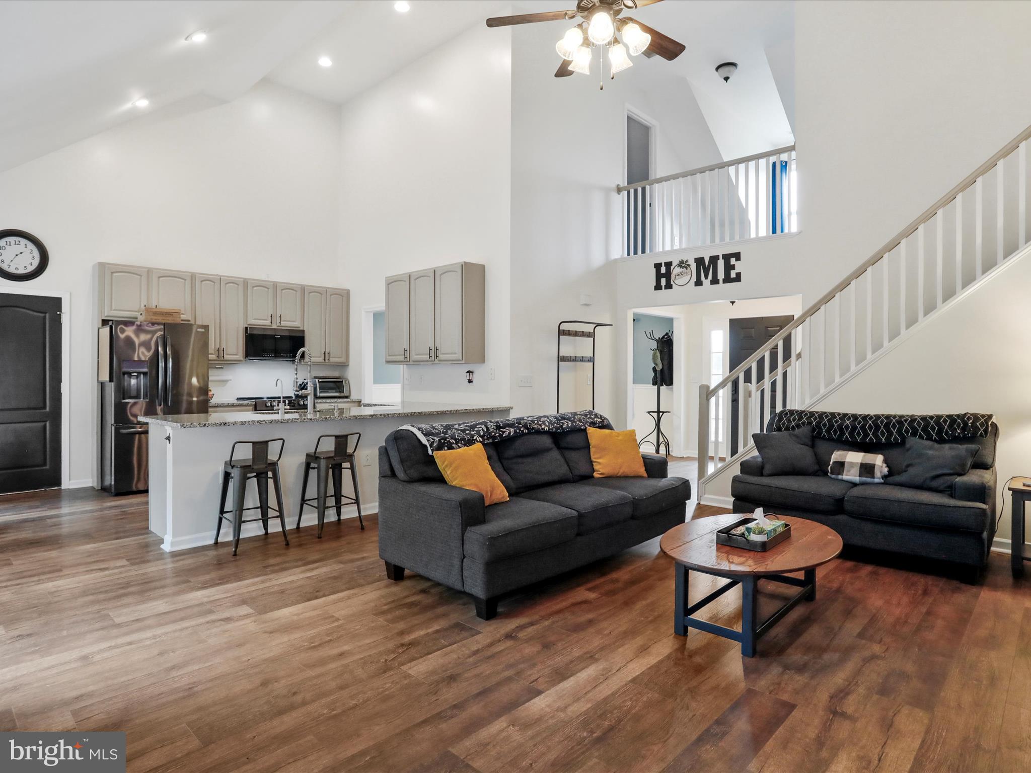 CLAYMONT CHASE - Residential