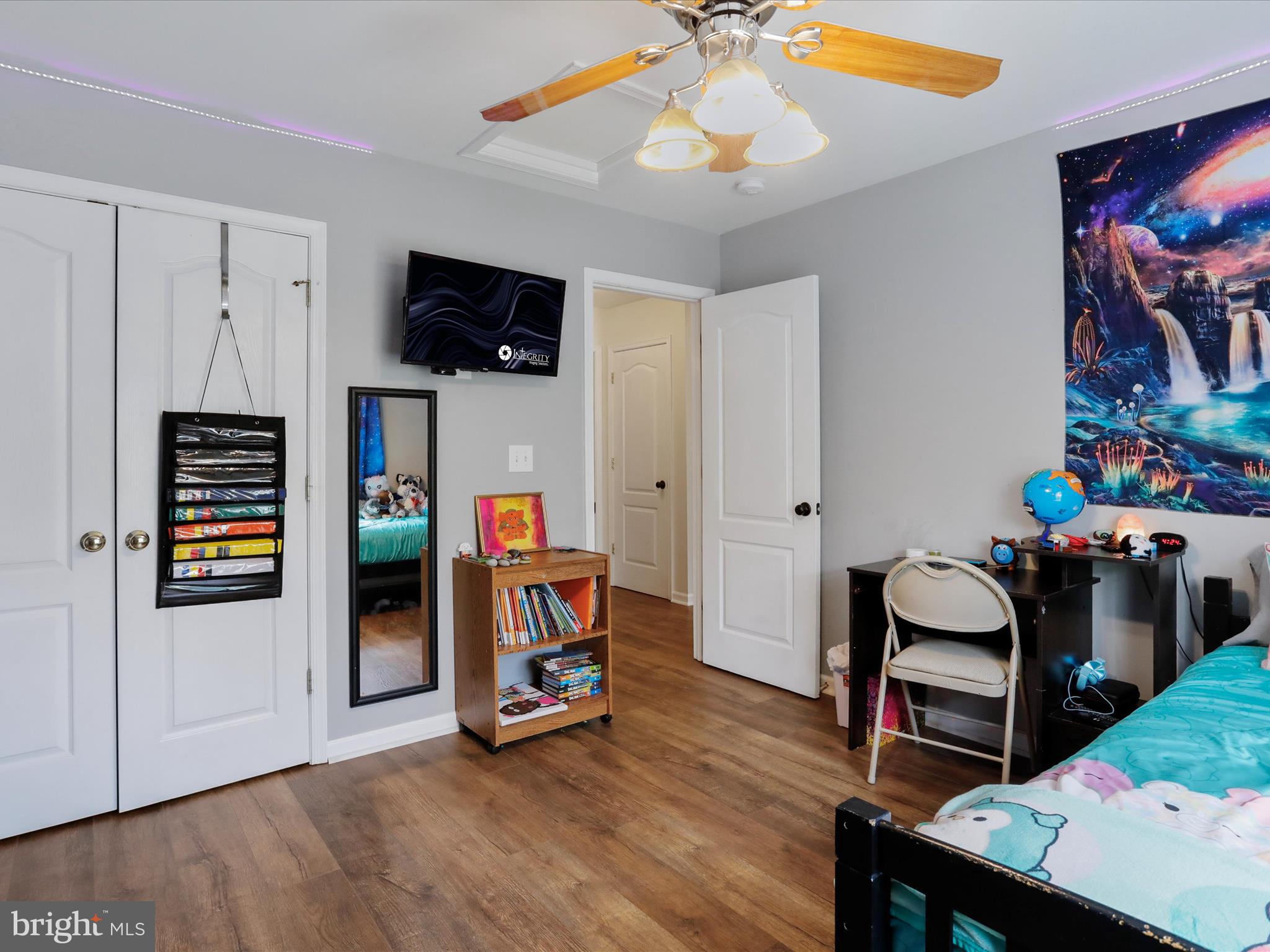 CLAYMONT CHASE - Residential